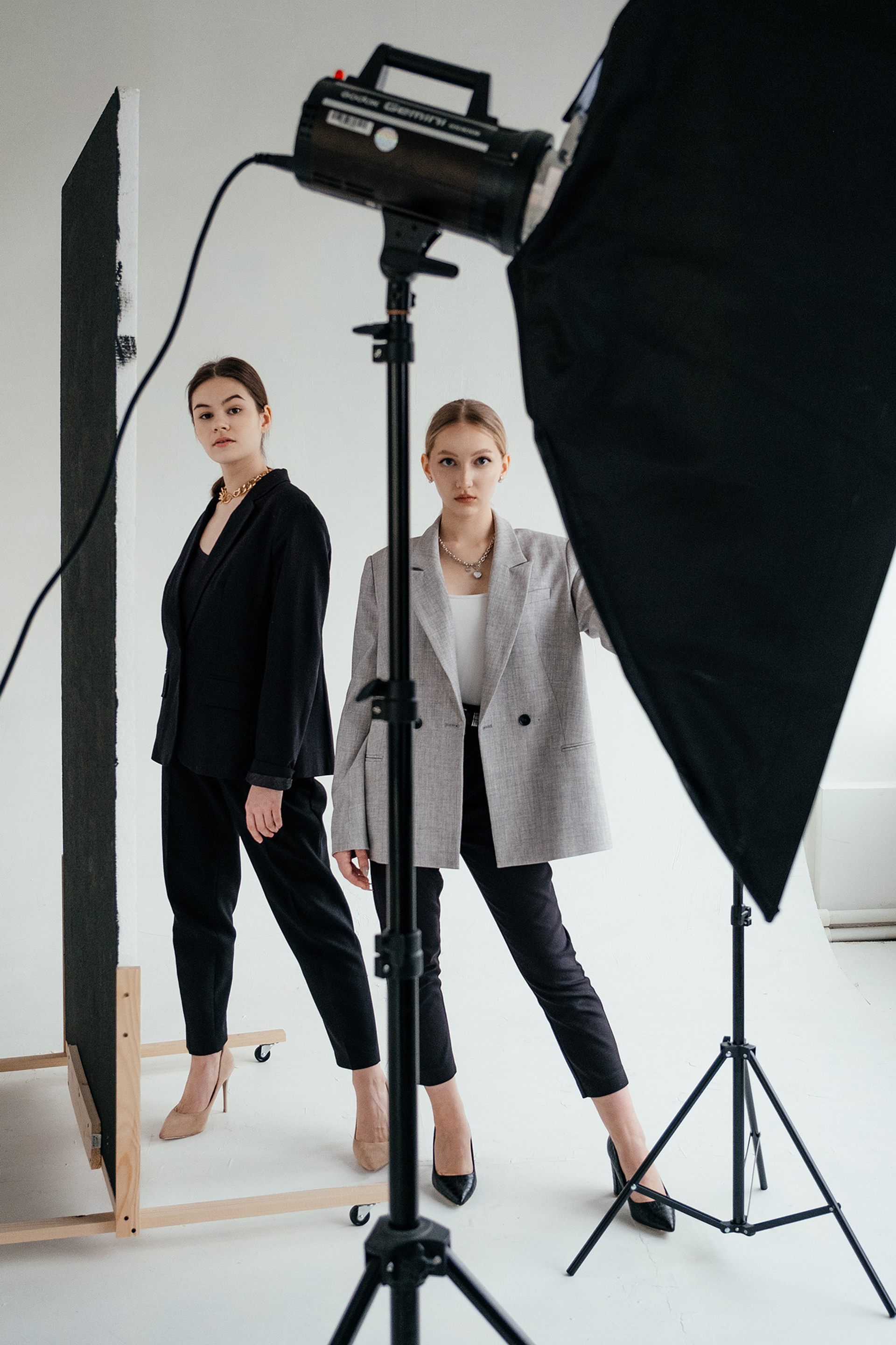 Леся и Настя