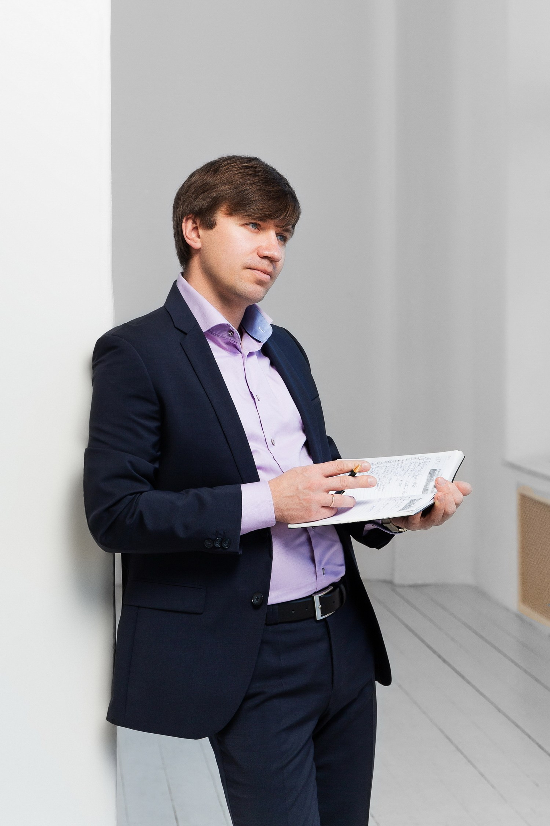 Портретная фотосъёмка для риелтора Сергея Крутикова.