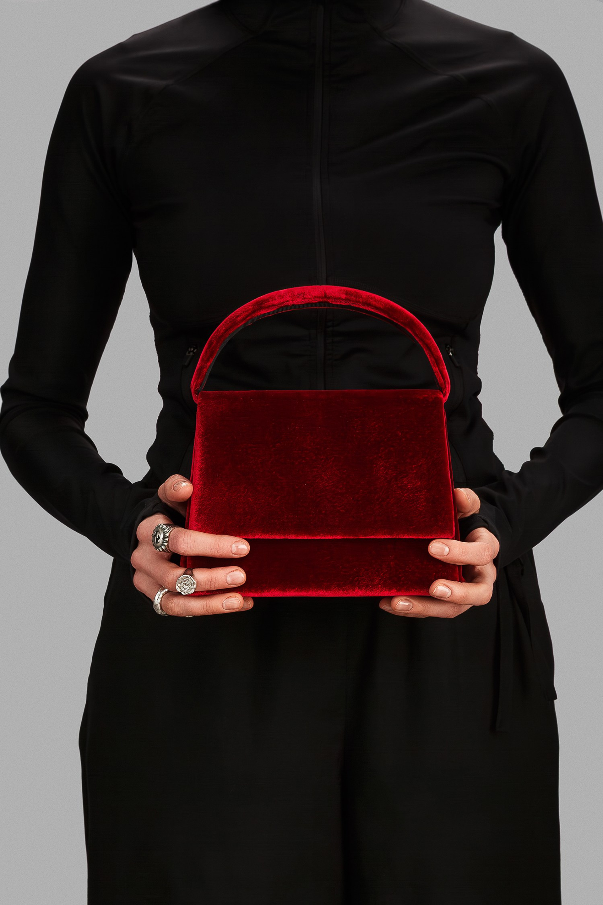 Фотосъёмка сумок для соцсетей и&nbsp;маркетплейсов.