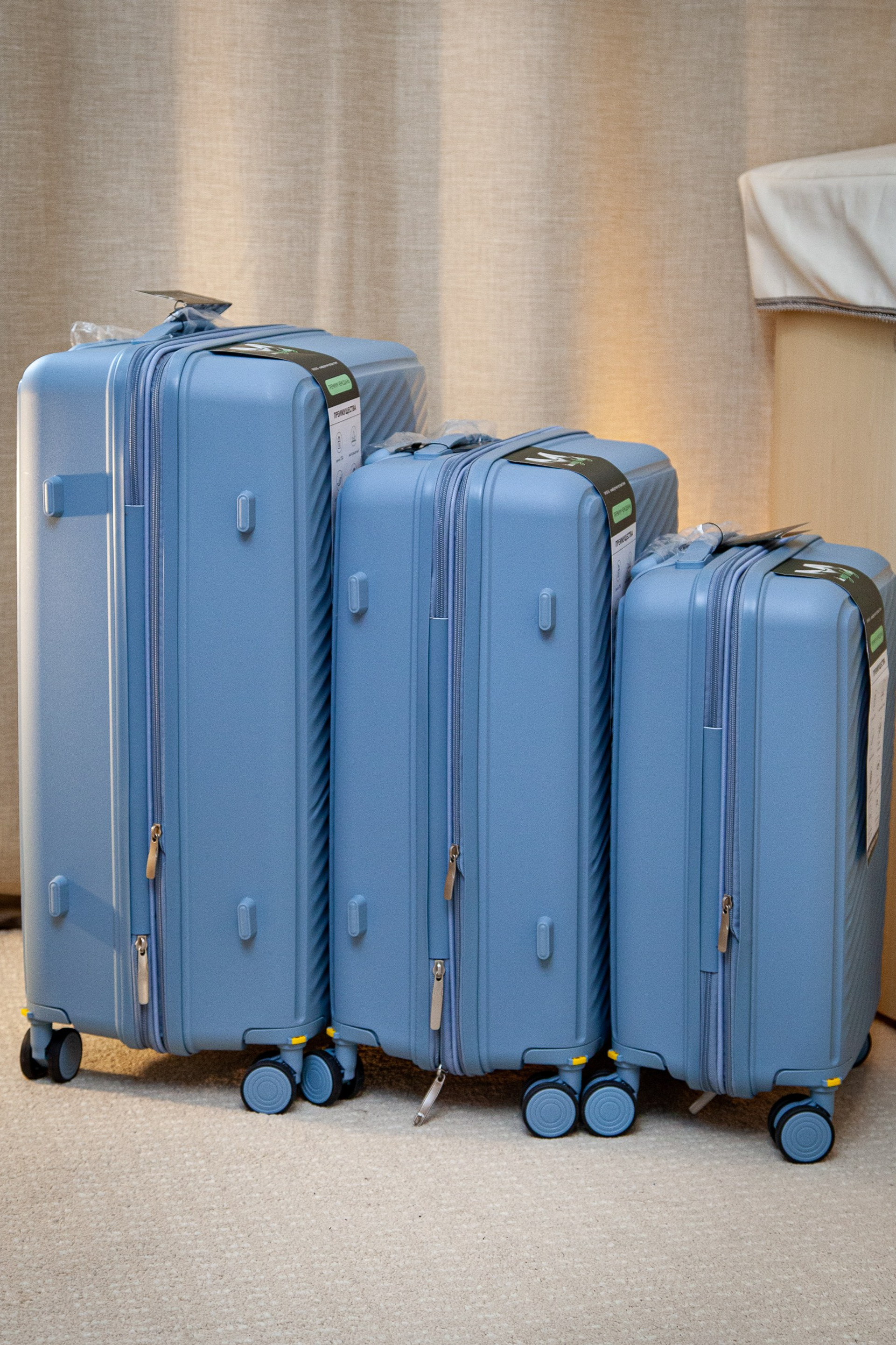 Это надёжный и практичный выбор для длительных путешествий, семейных отпусков или когда нужен действительно большой объём без лишнего веса