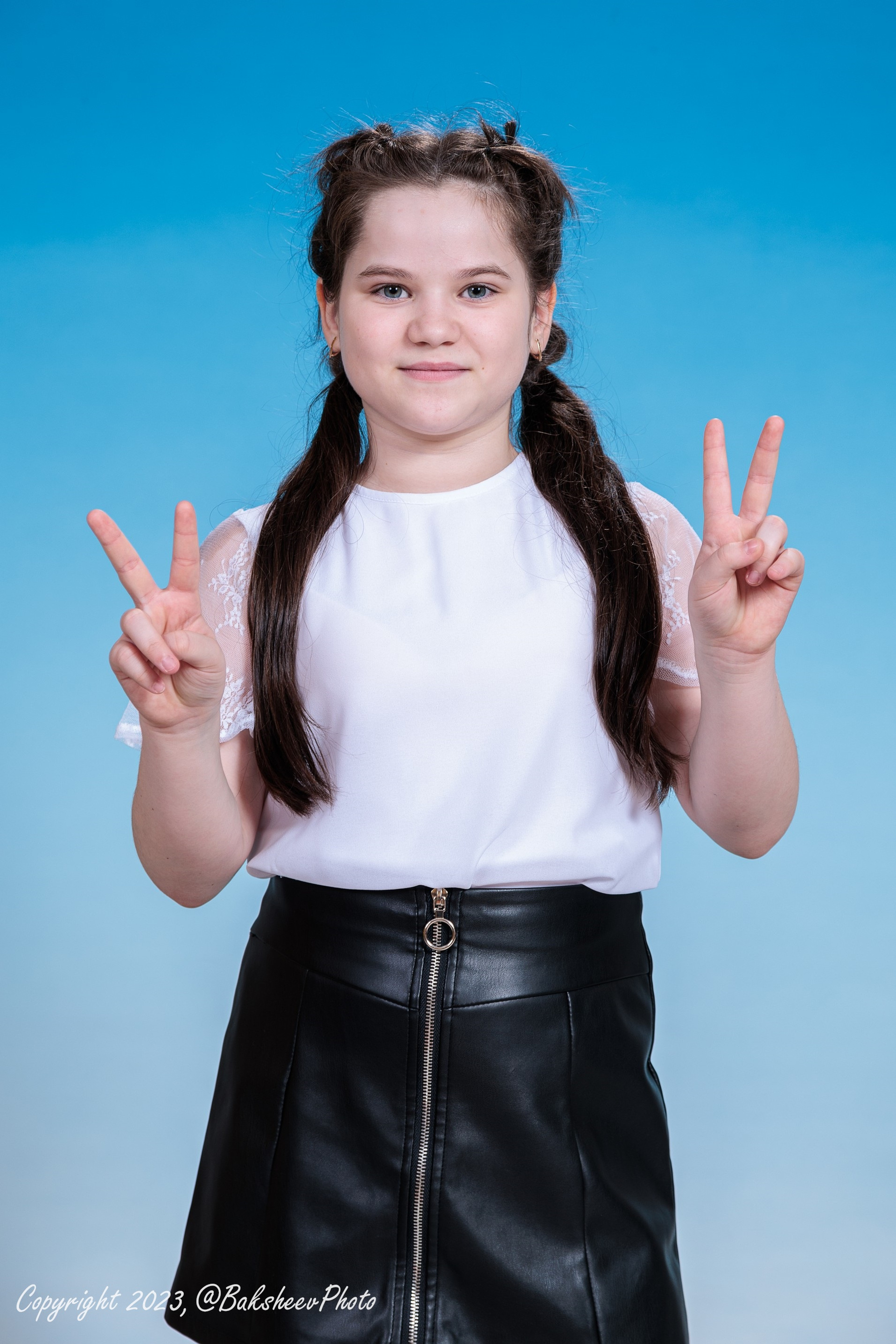 Ավարտական ալբոմի լուսանկար կրտսեր դասարաններ