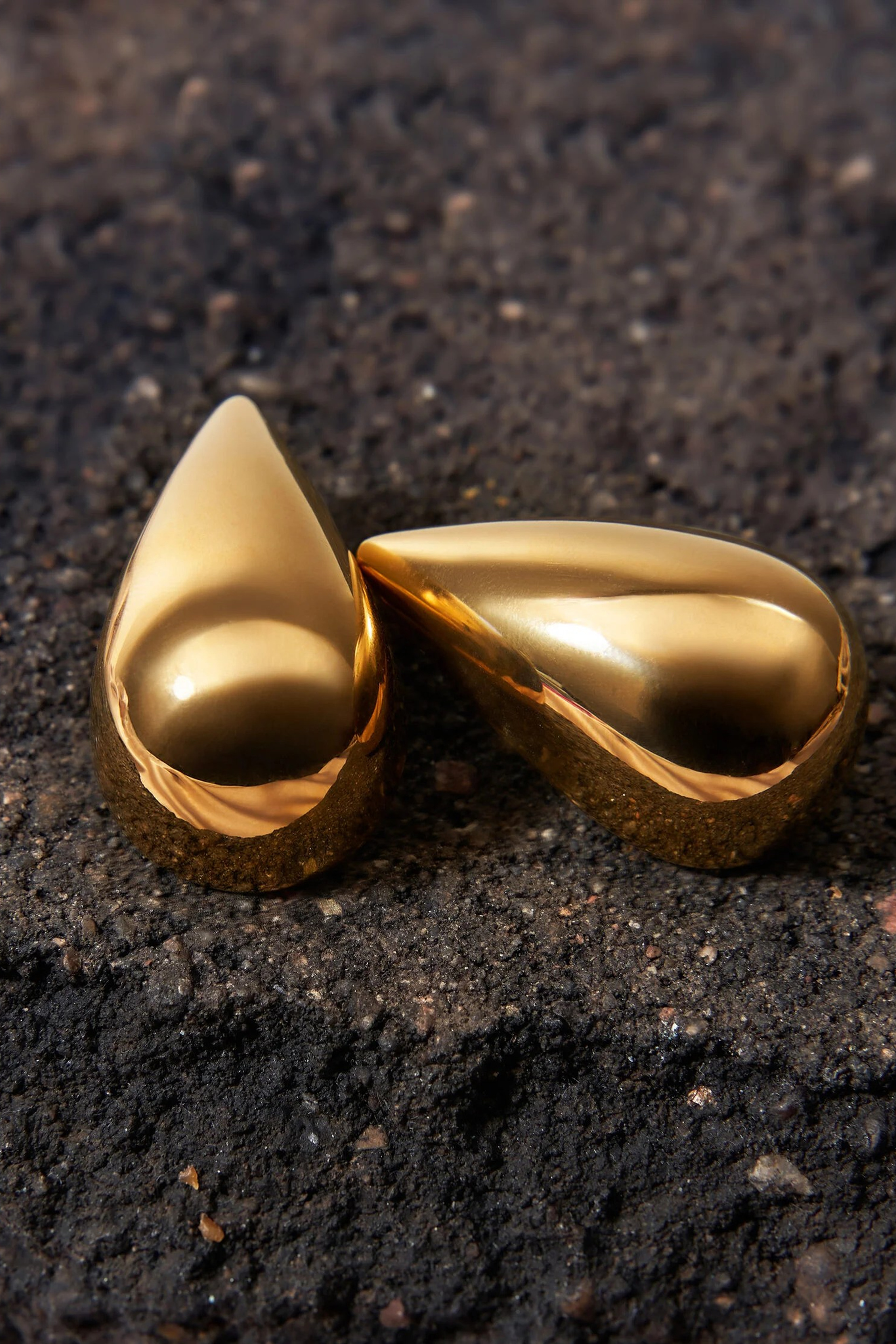 Украшения и аксессуары