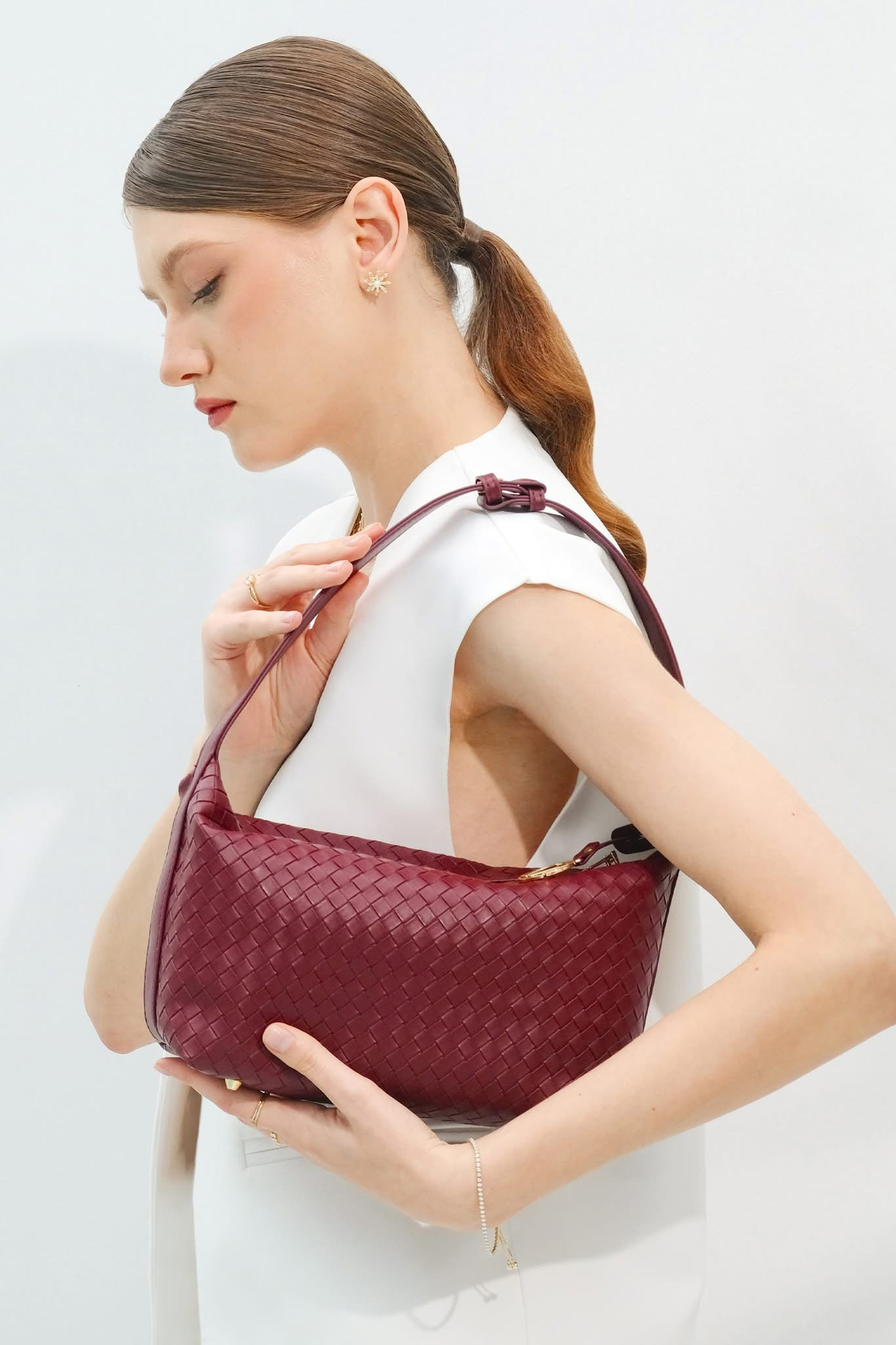 BOOK. MONSTERA MODELS