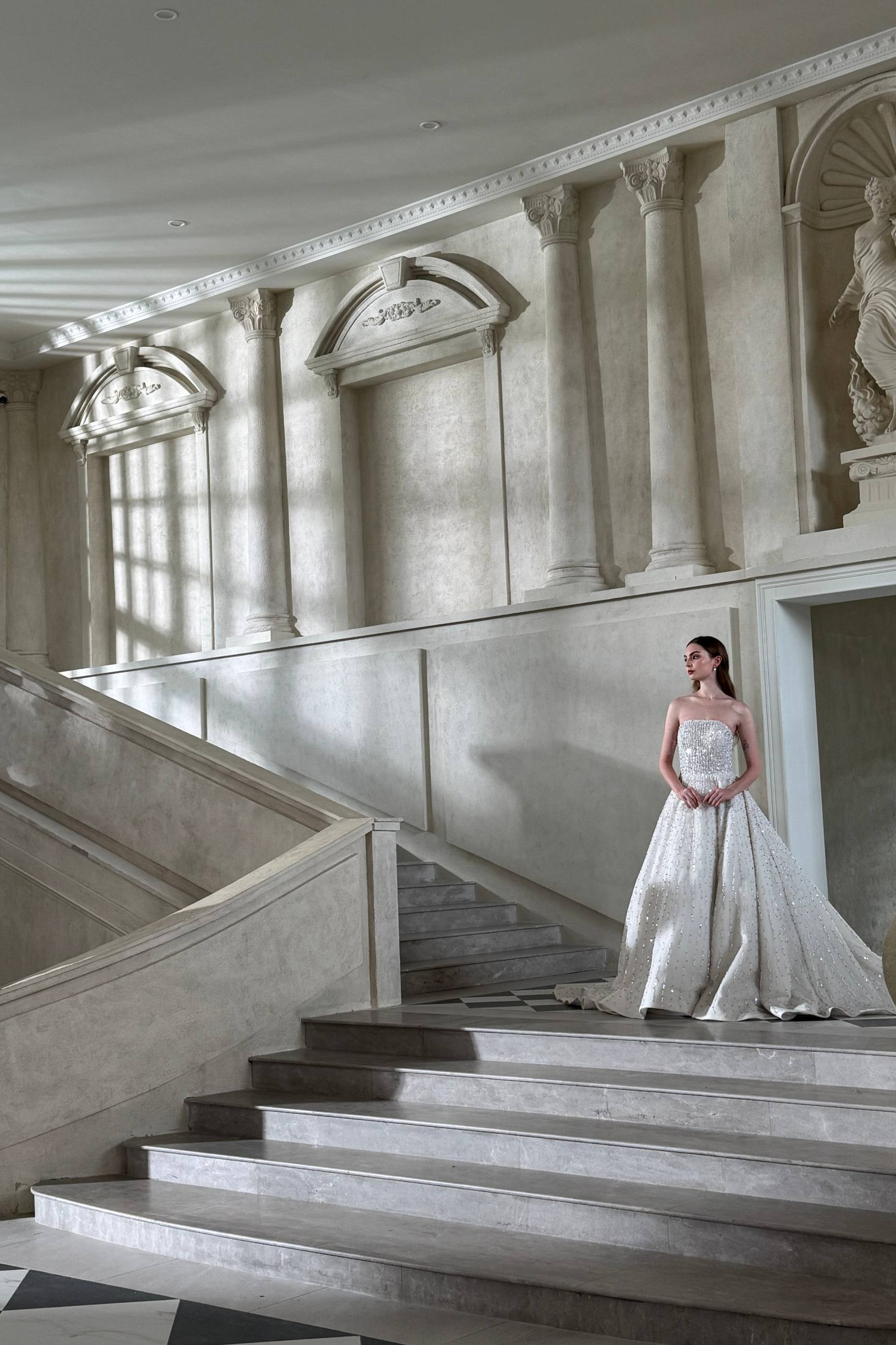 BOOK. MONSTERA MODELS