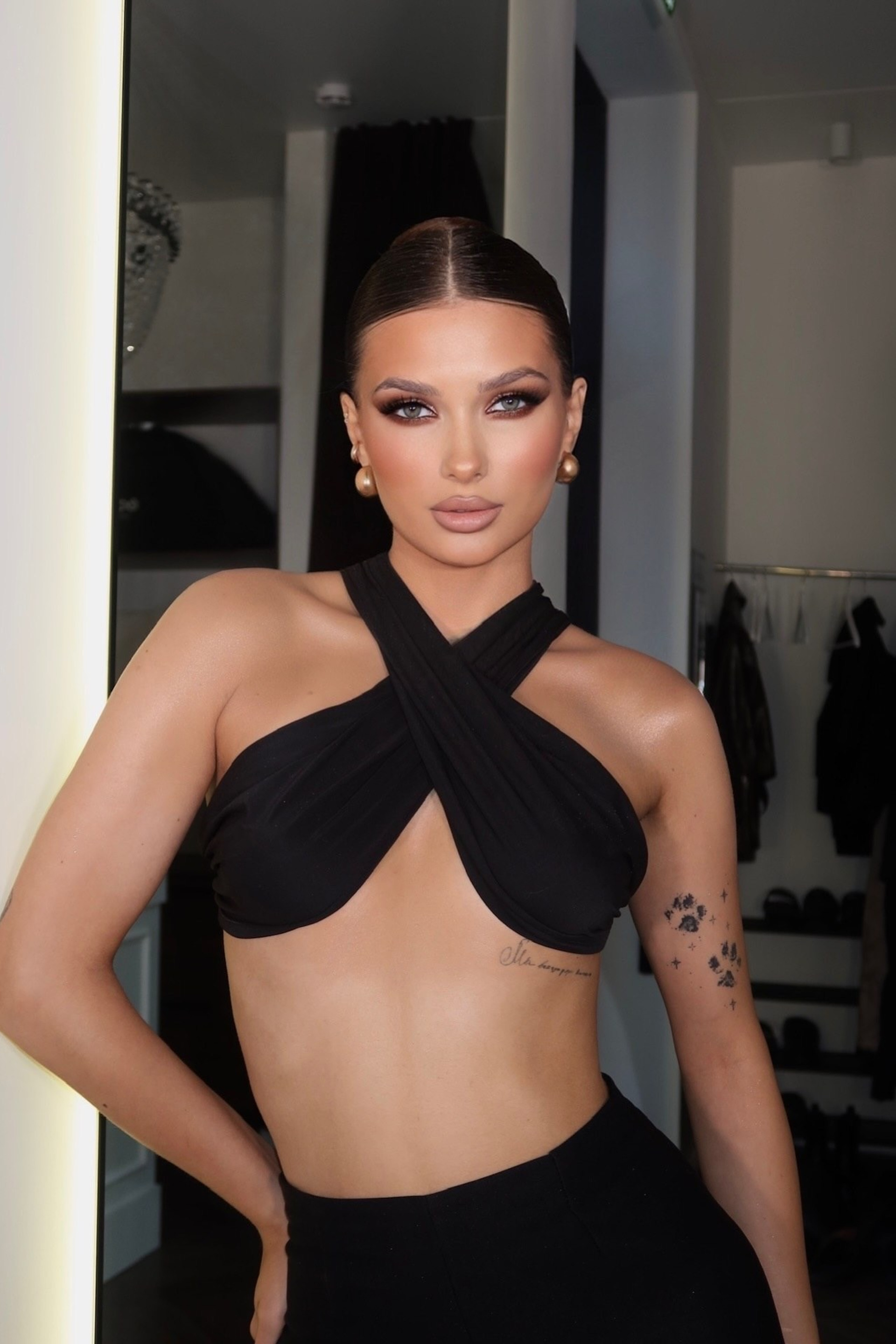 BOOK. MONSTERA MODELS