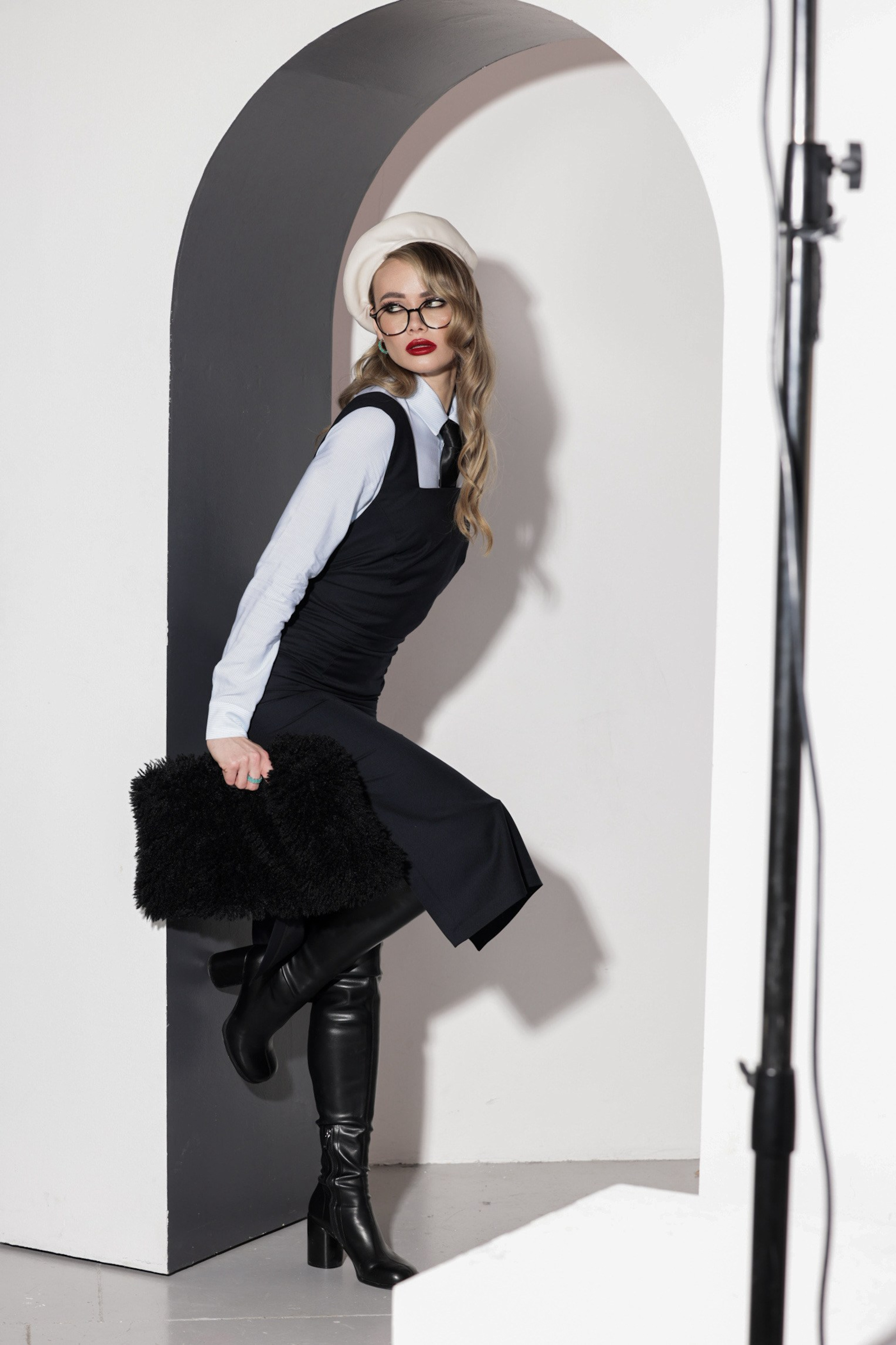 BOOK. MONSTERA MODELS