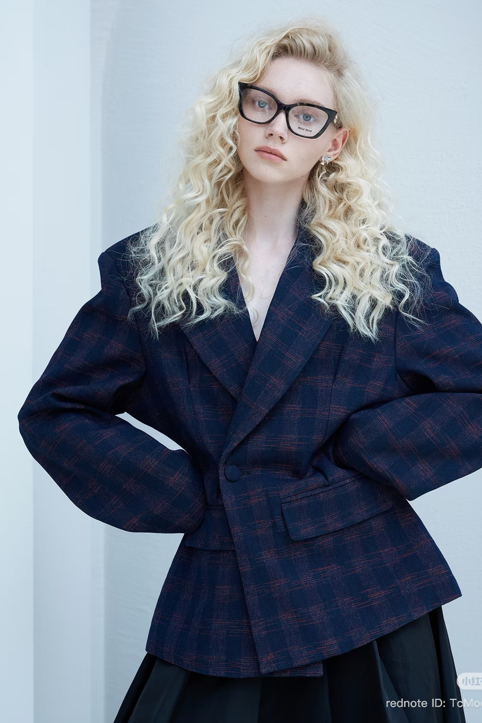 BOOK. MONSTERA MODELS