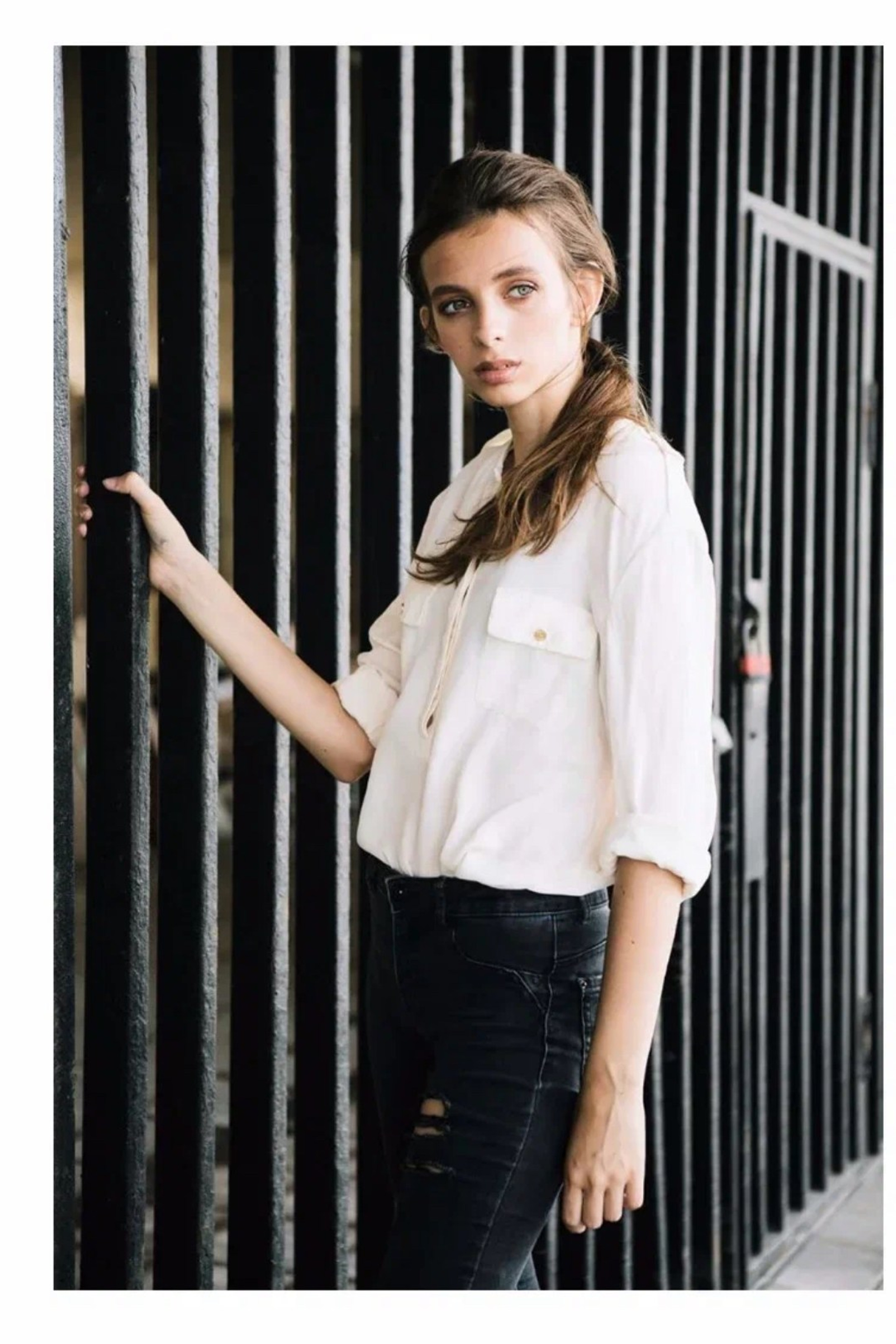 BOOK. MONSTERA MODELS