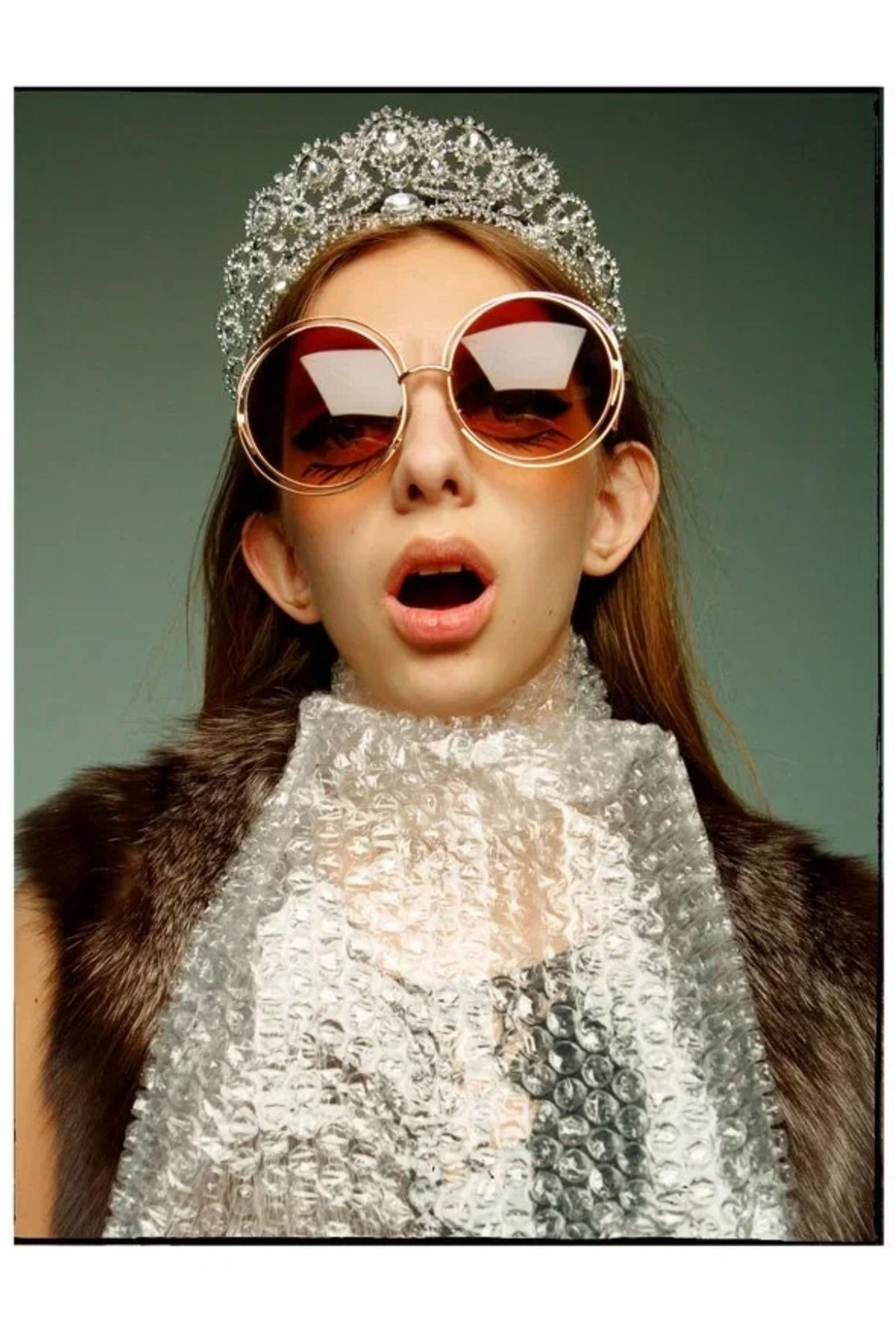 BOOK. MONSTERA MODELS