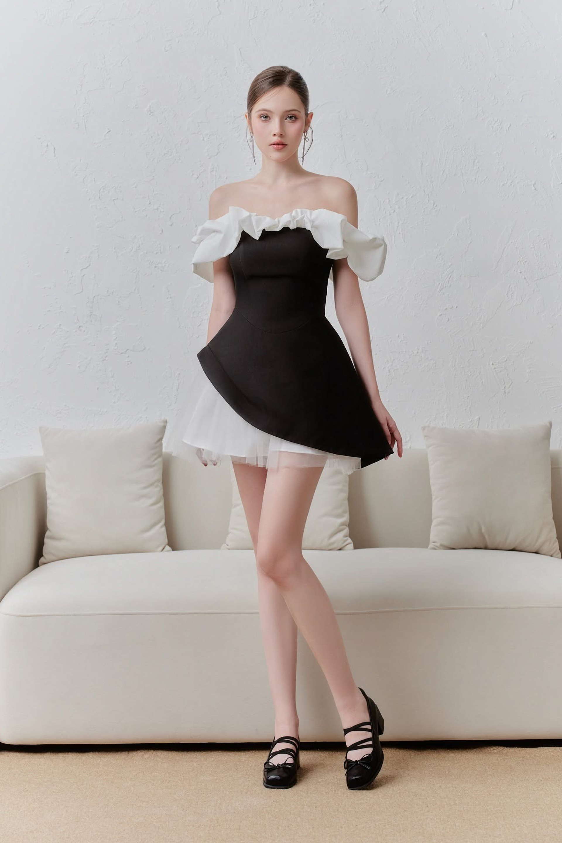 BOOK. MONSTERA MODELS