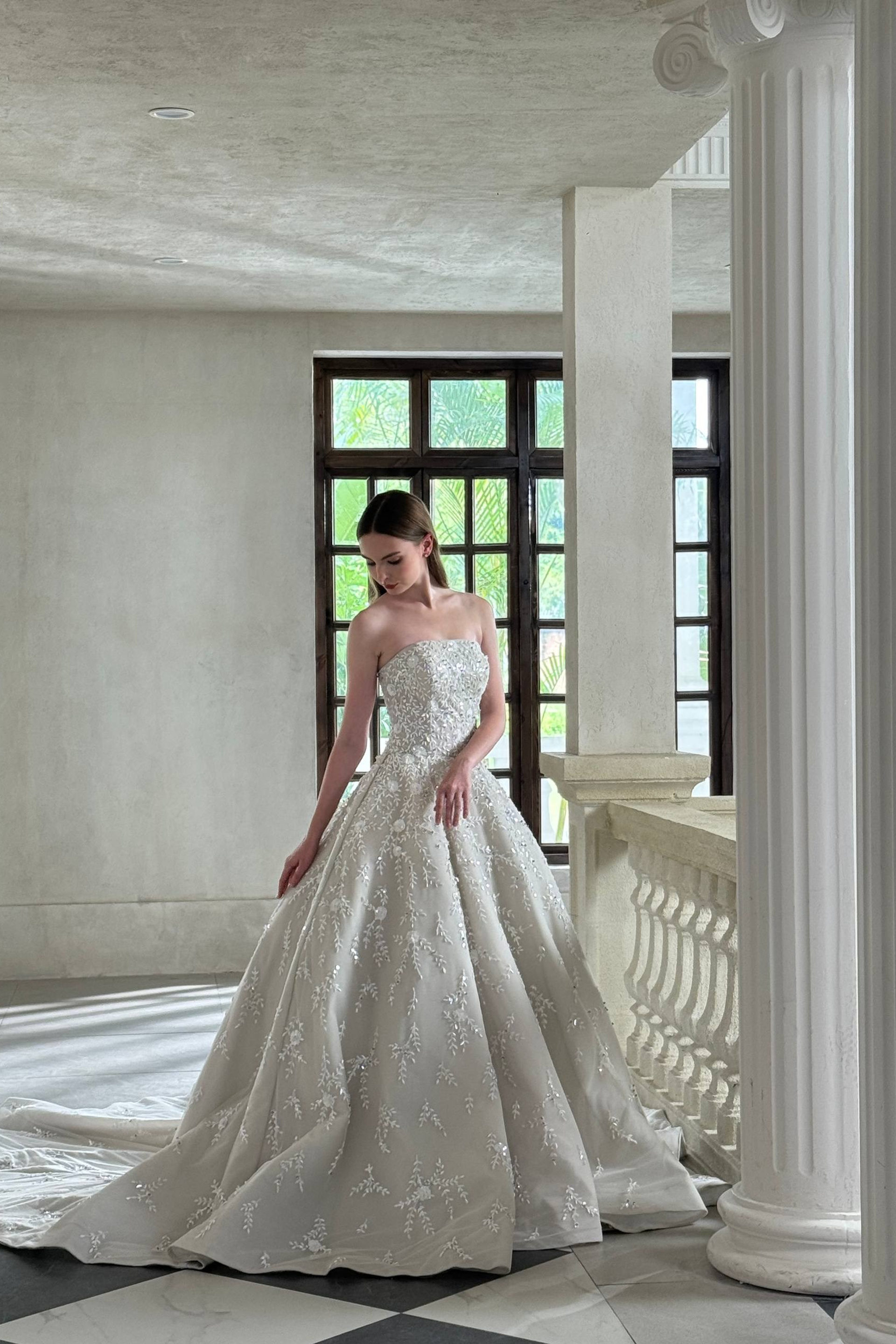 BOOK. MONSTERA MODELS