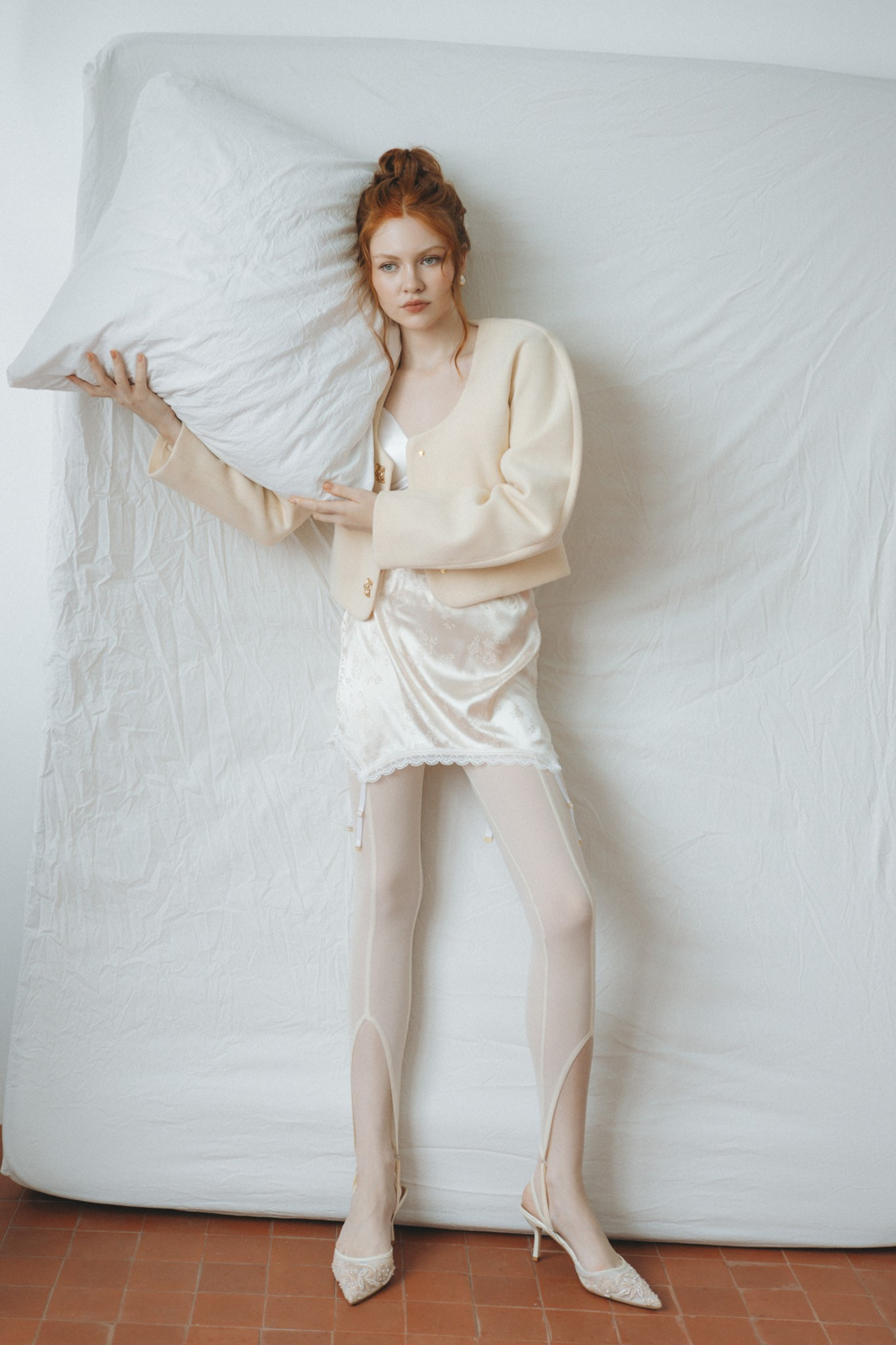 BOOK. MONSTERA MODELS