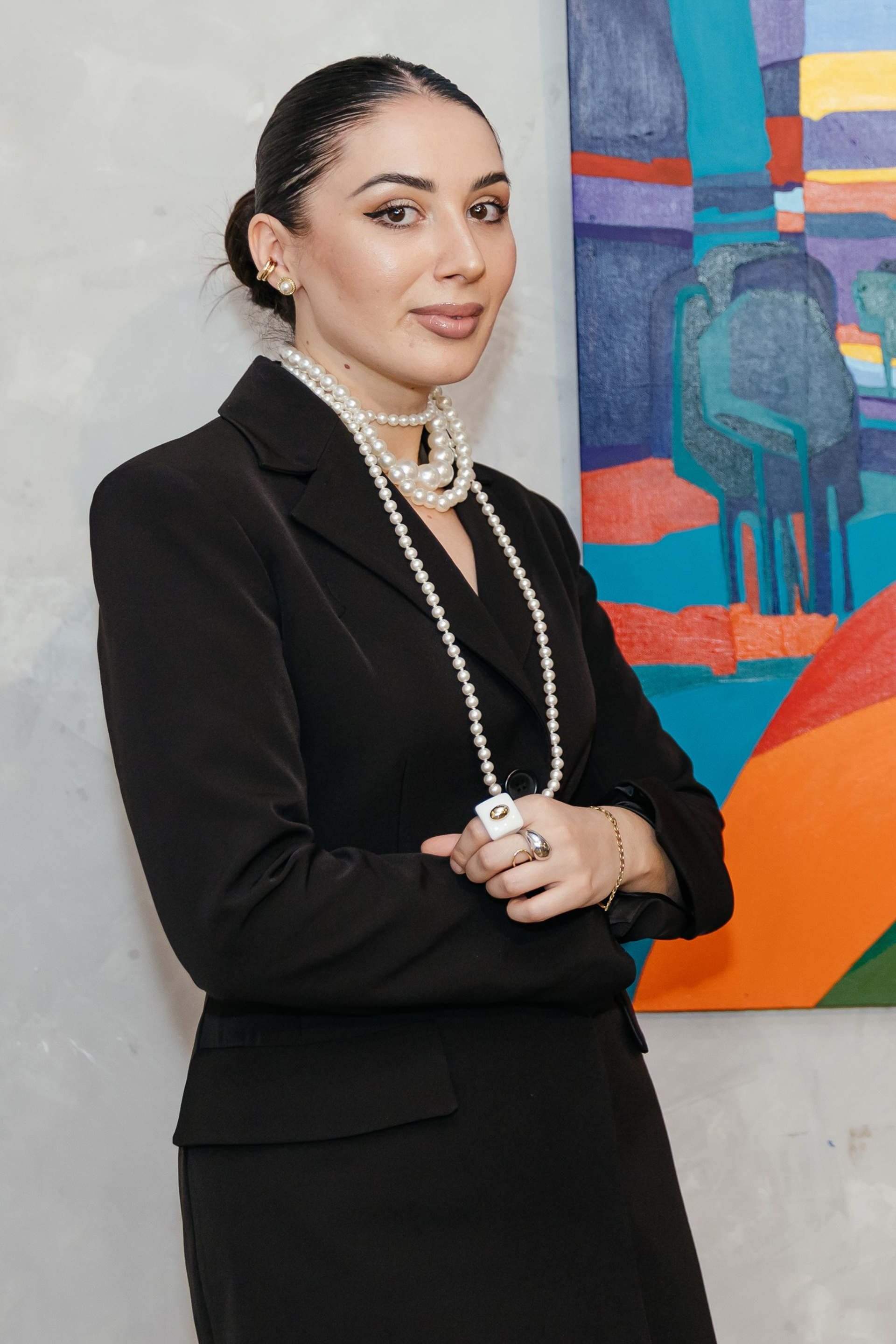 Выставка Лиры Алборовой «Цвет — это я»