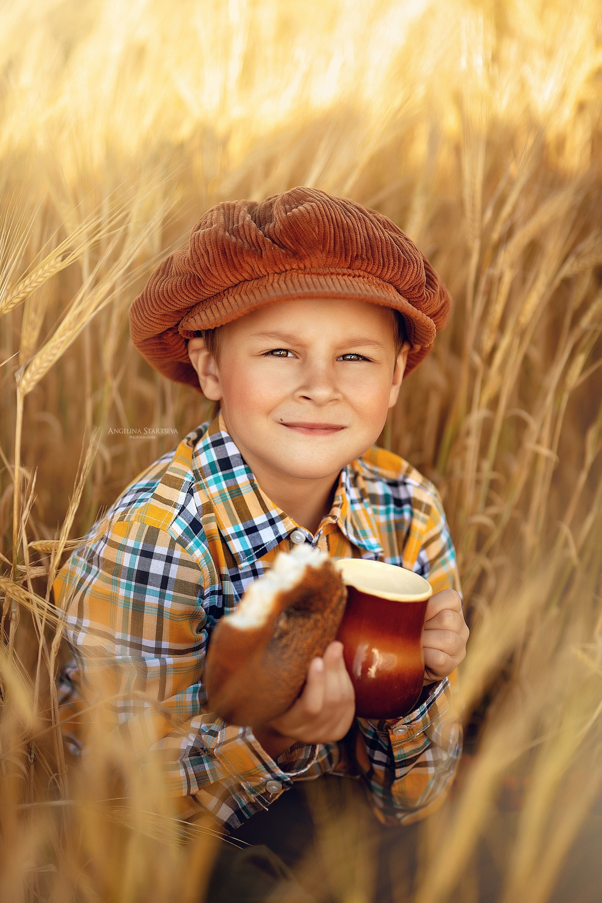 фотосессия в поле пшеницы детская