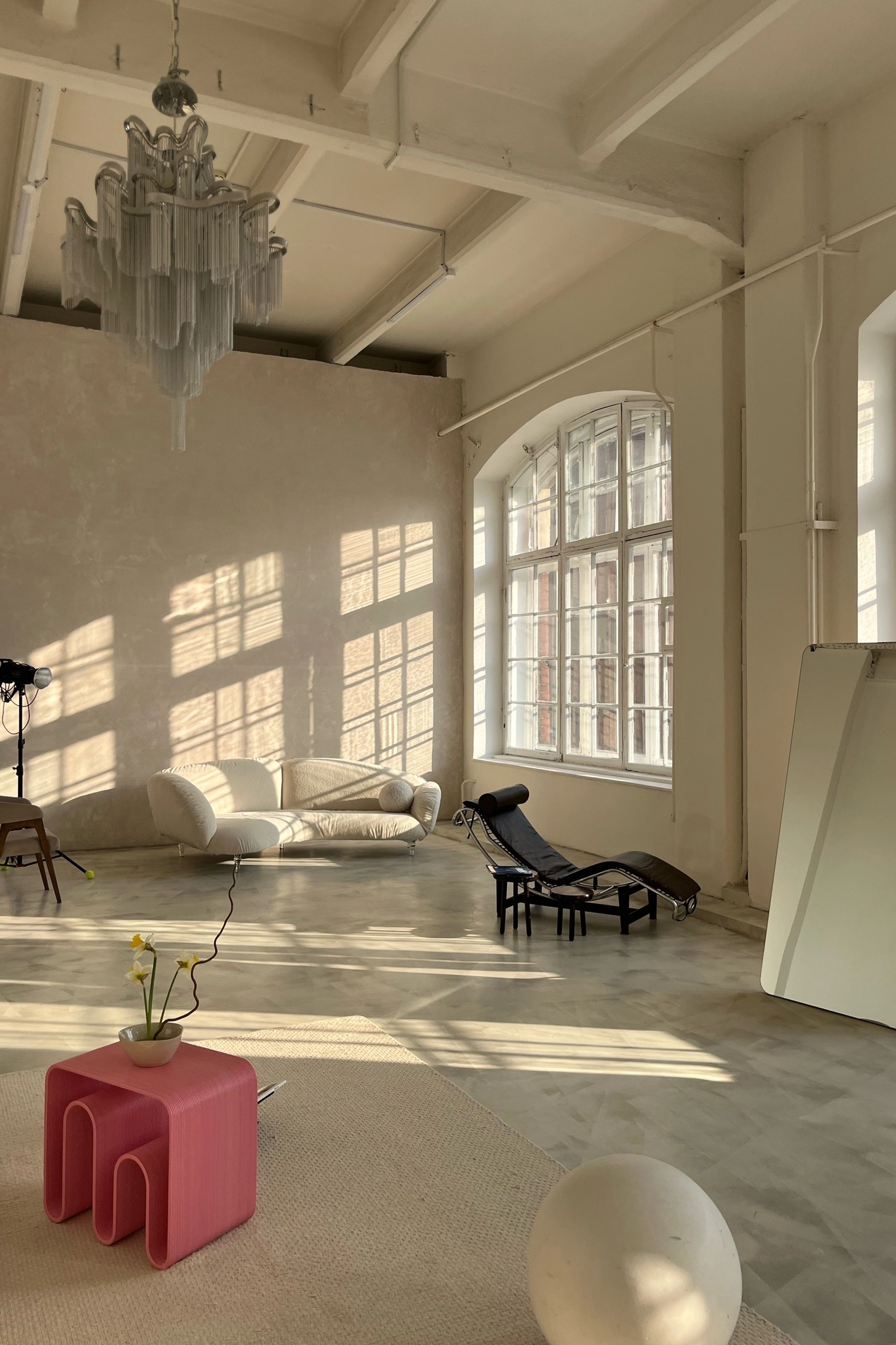 Адреса. Профессиональный фотограф беременности в СПБ. Стильные фотосессии беременности в стиле минимализм и классическая фотография