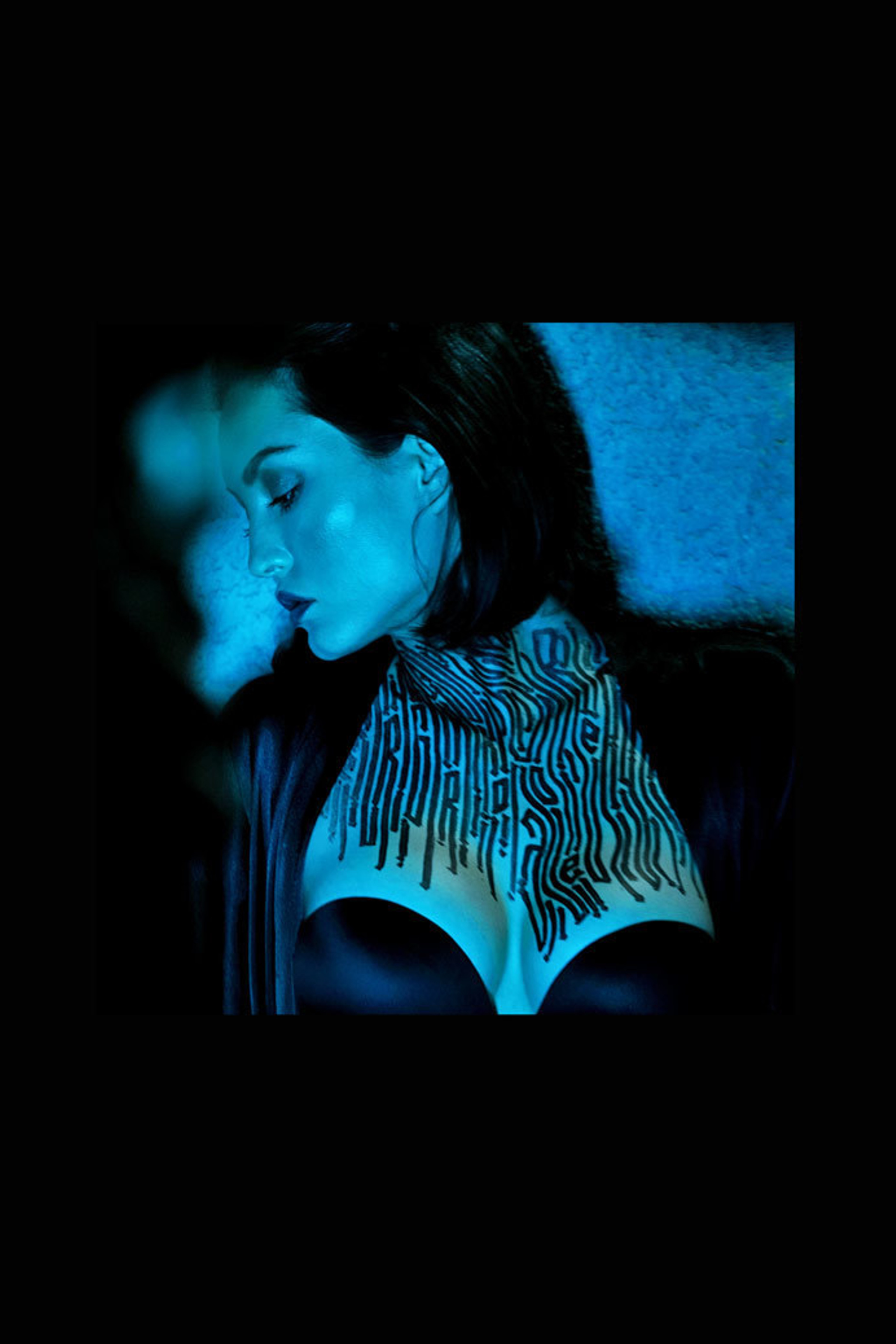 "Бельевой" стритстайл. Сочитание темноты и каллиграфии. Дмитрий Лившиц - фотограф. Москва