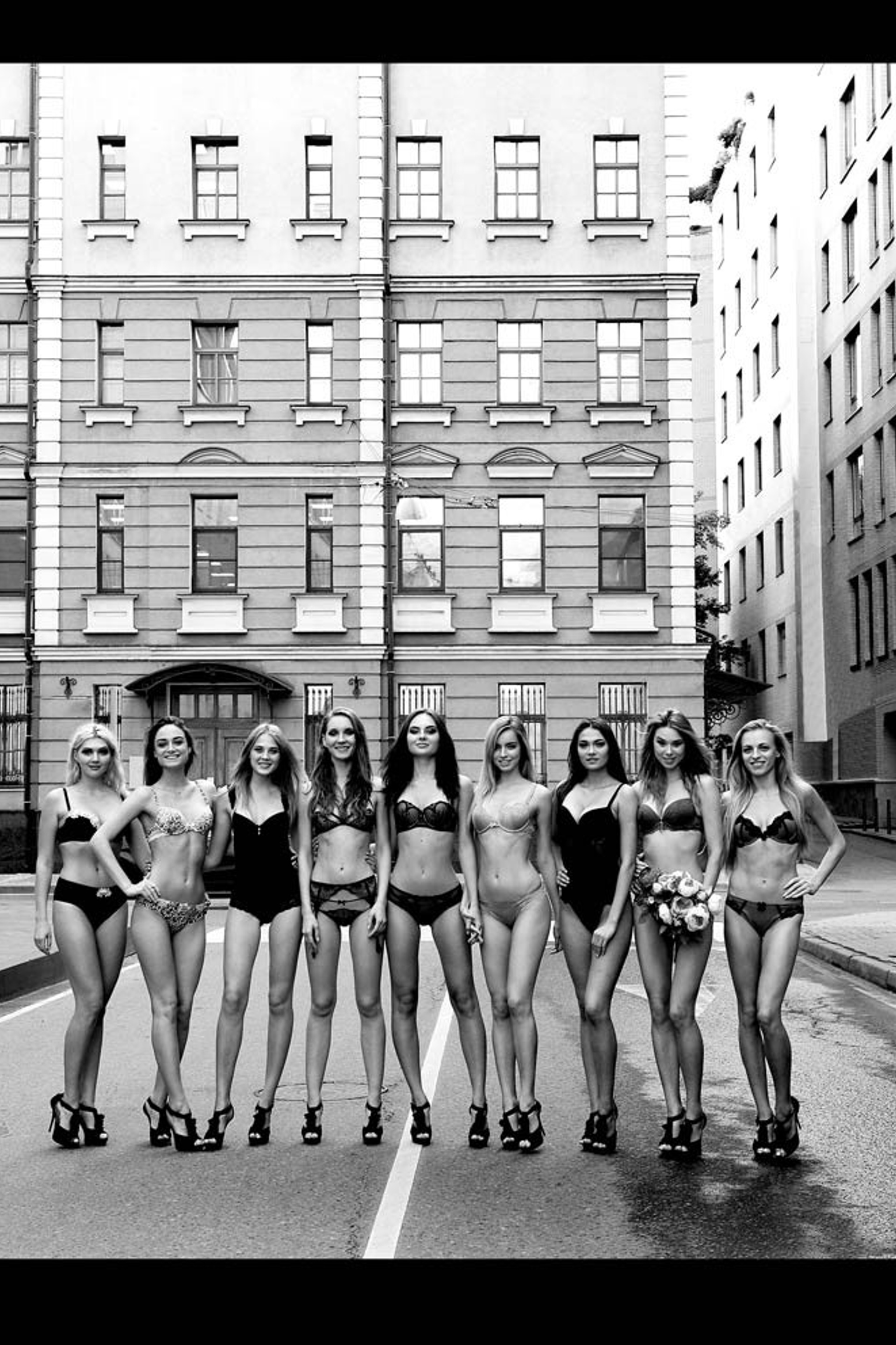 Модный стритстайл. Съемки нижнего белья. Уличные фотографии. Дмитрий Лившиц - фотограф. Москва