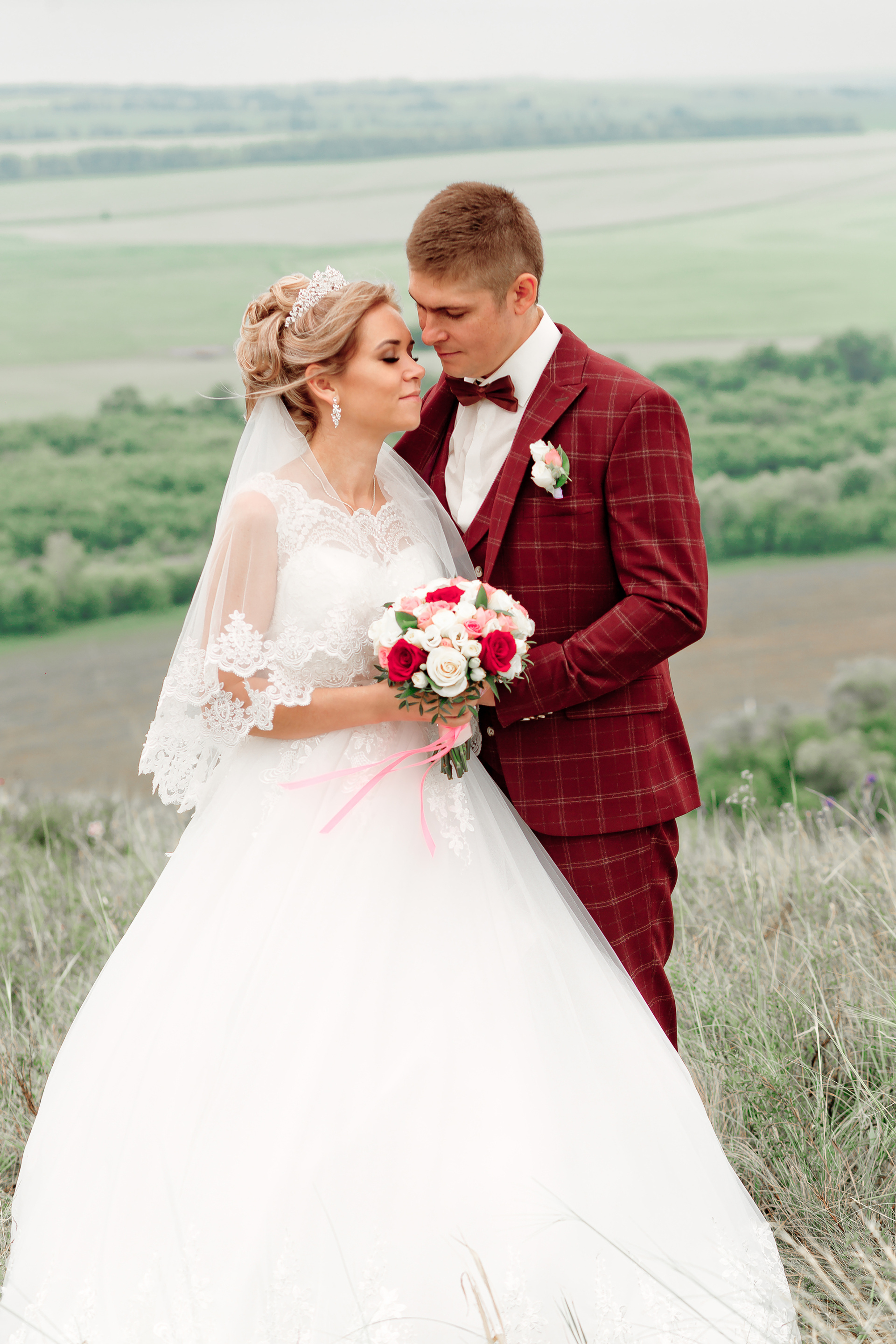 Отзывы о свадебном репортажном фотографе в  Самаре