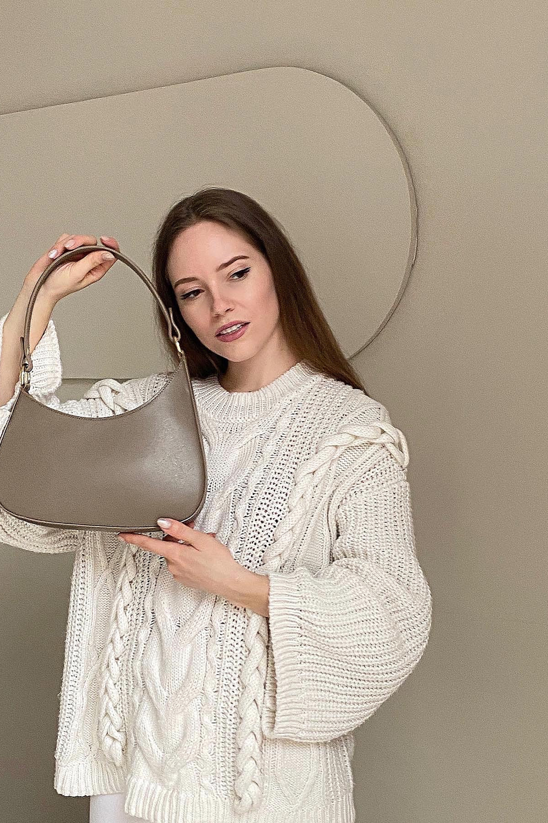 Модель для предметной съемки Кристина Ж.С-Петербург | Sale Easy