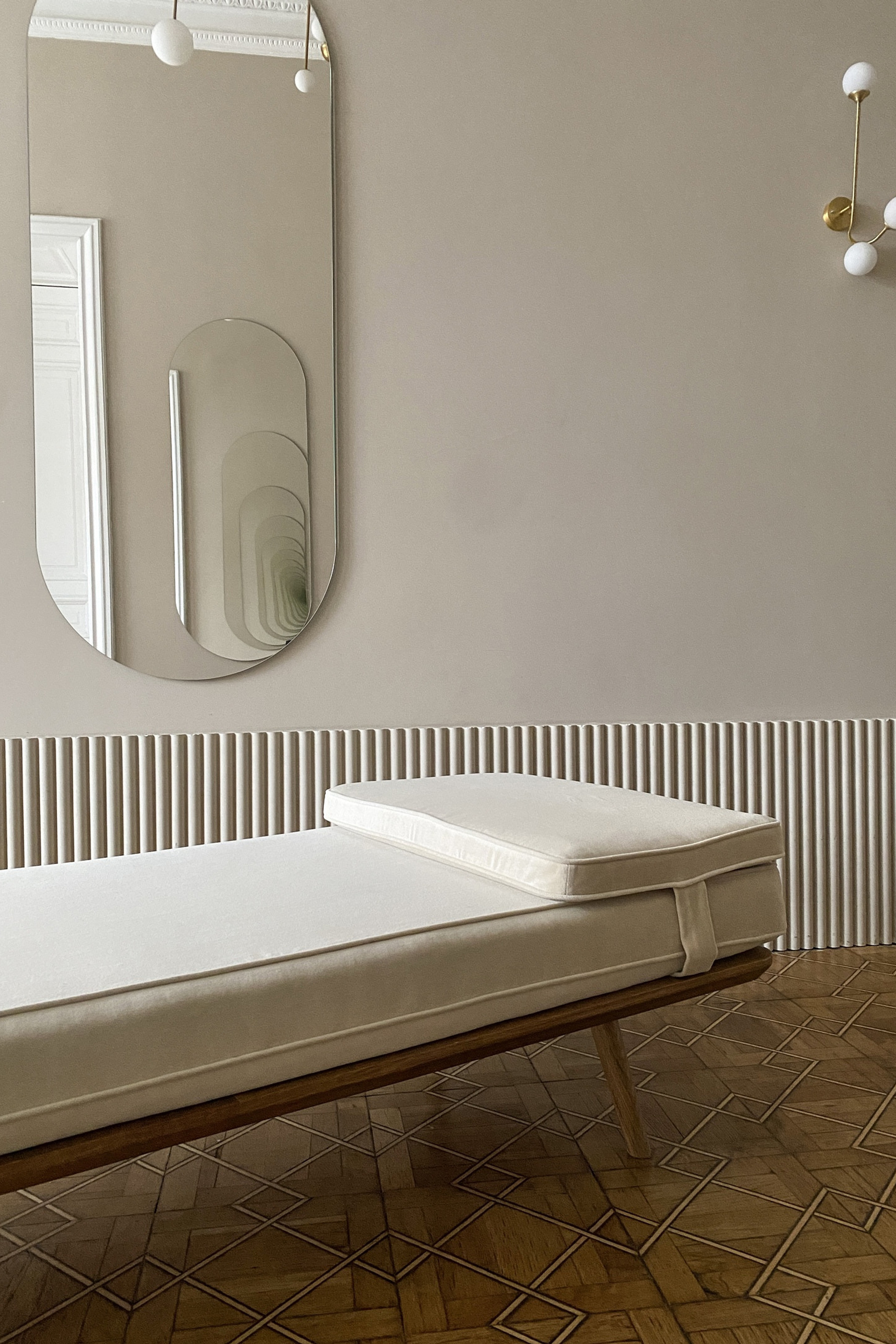 Студия BEDFORD STUDIO — зал B для предм. съемки С.-Пб|Sale Easy