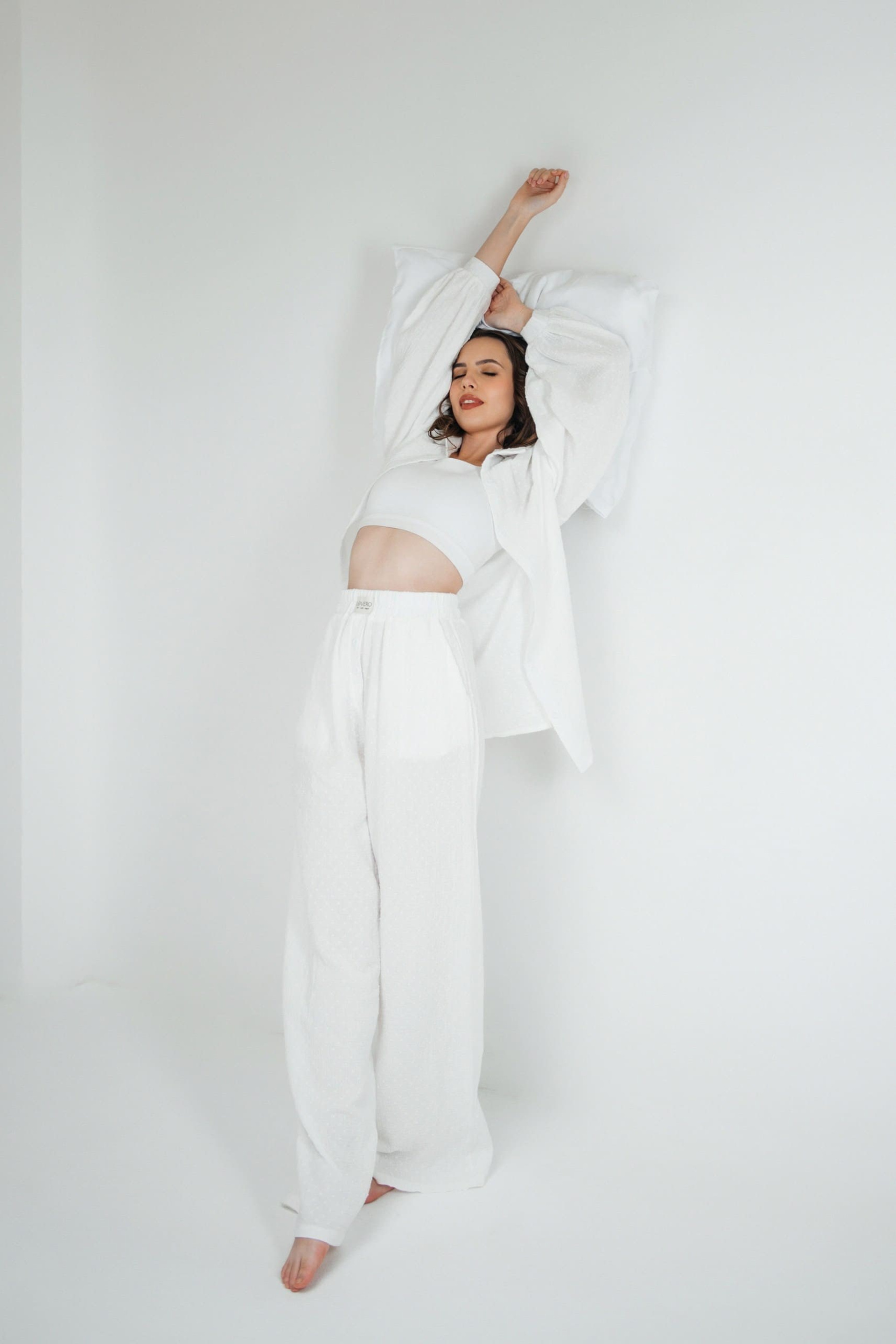 Модель для предметной съемки Яна 28 052 С-Пб| Sale Easy