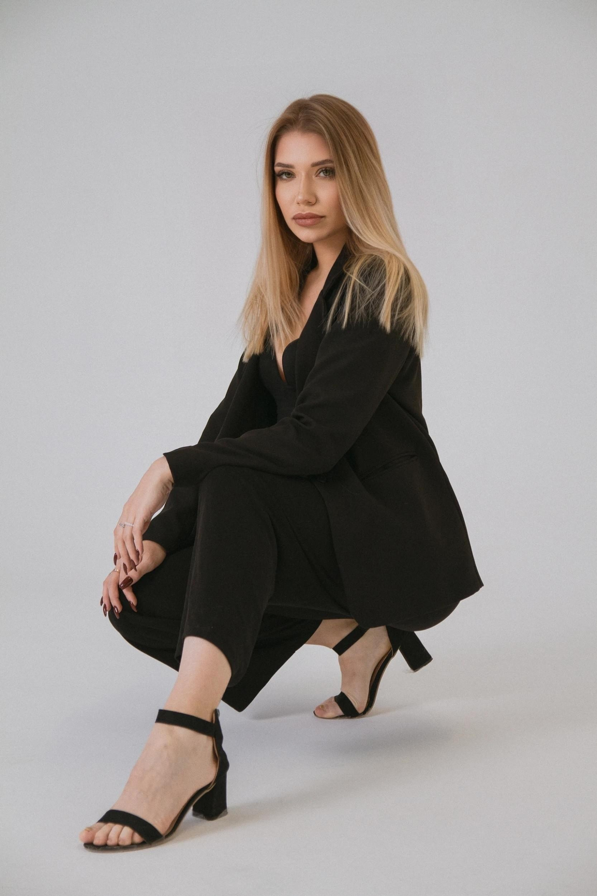 Модель для предметной съемки Анна Ц. Н.Н.| Sale Easy