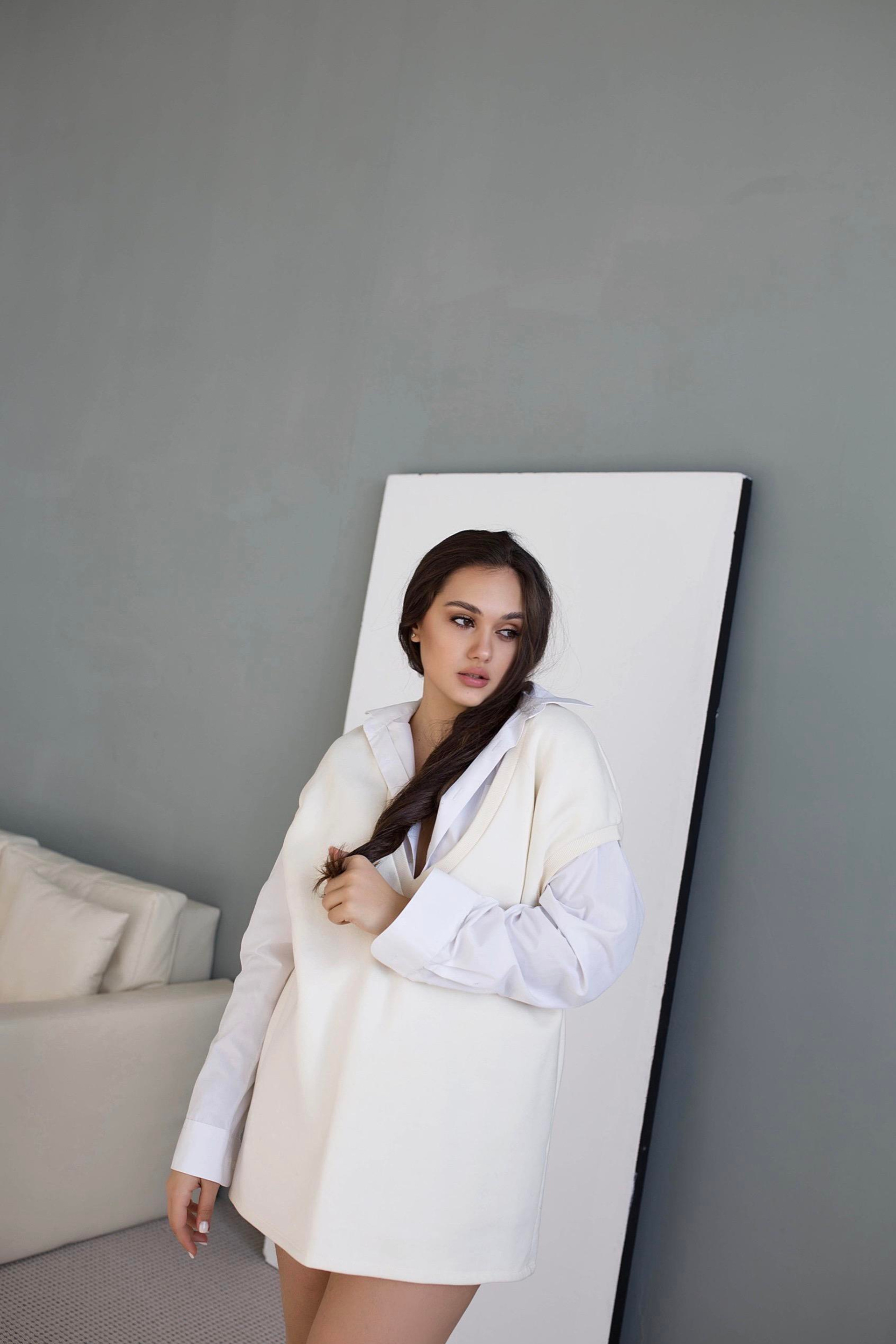 Модель plus size для предметной съемки Елизавета Е. Москва | Sale Easy