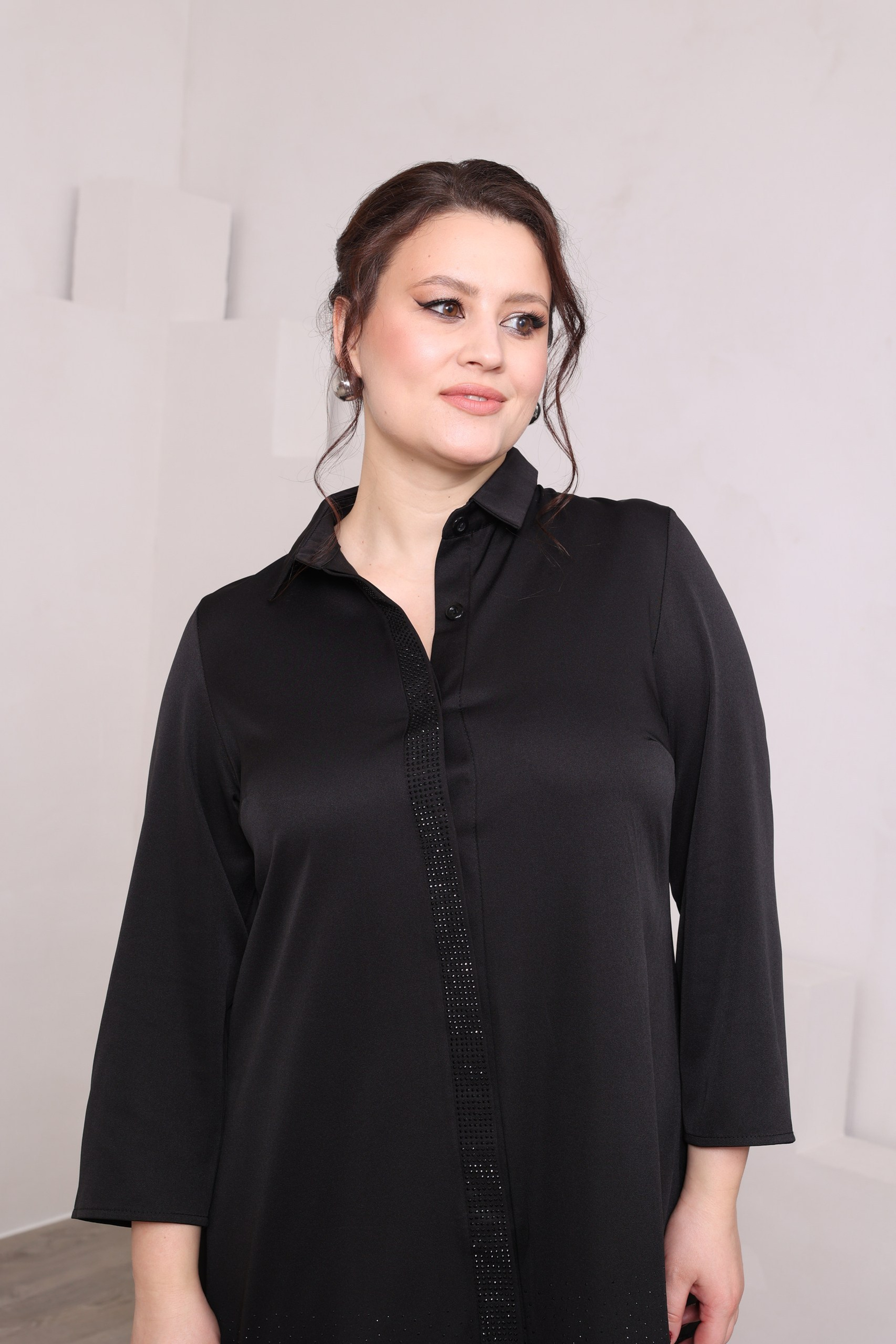 Референс для стильного костюма plus-size с жакетом