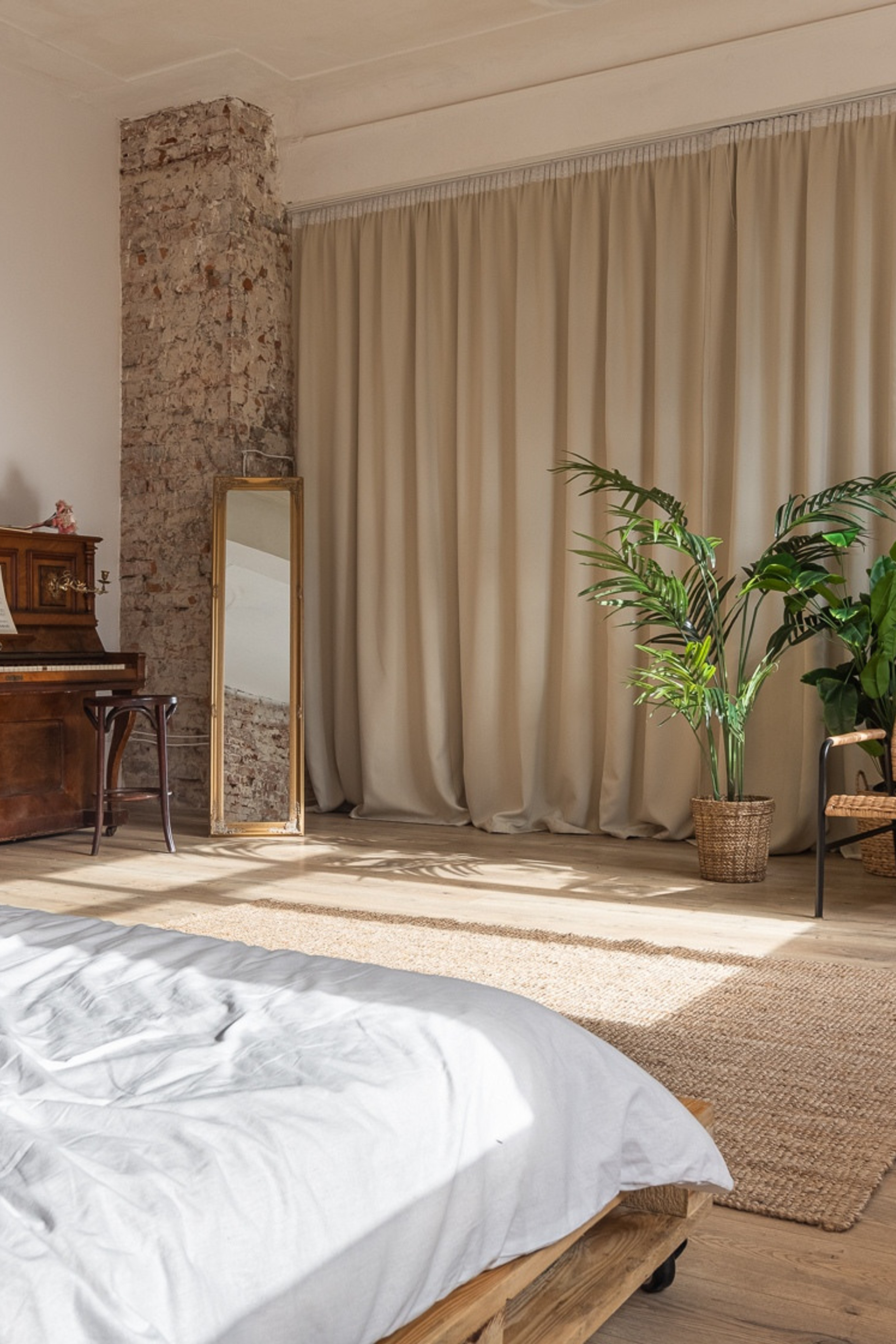 Студия SPBFOTO — зал Спальня для предметной съемки С.-Пб|Sale Easy