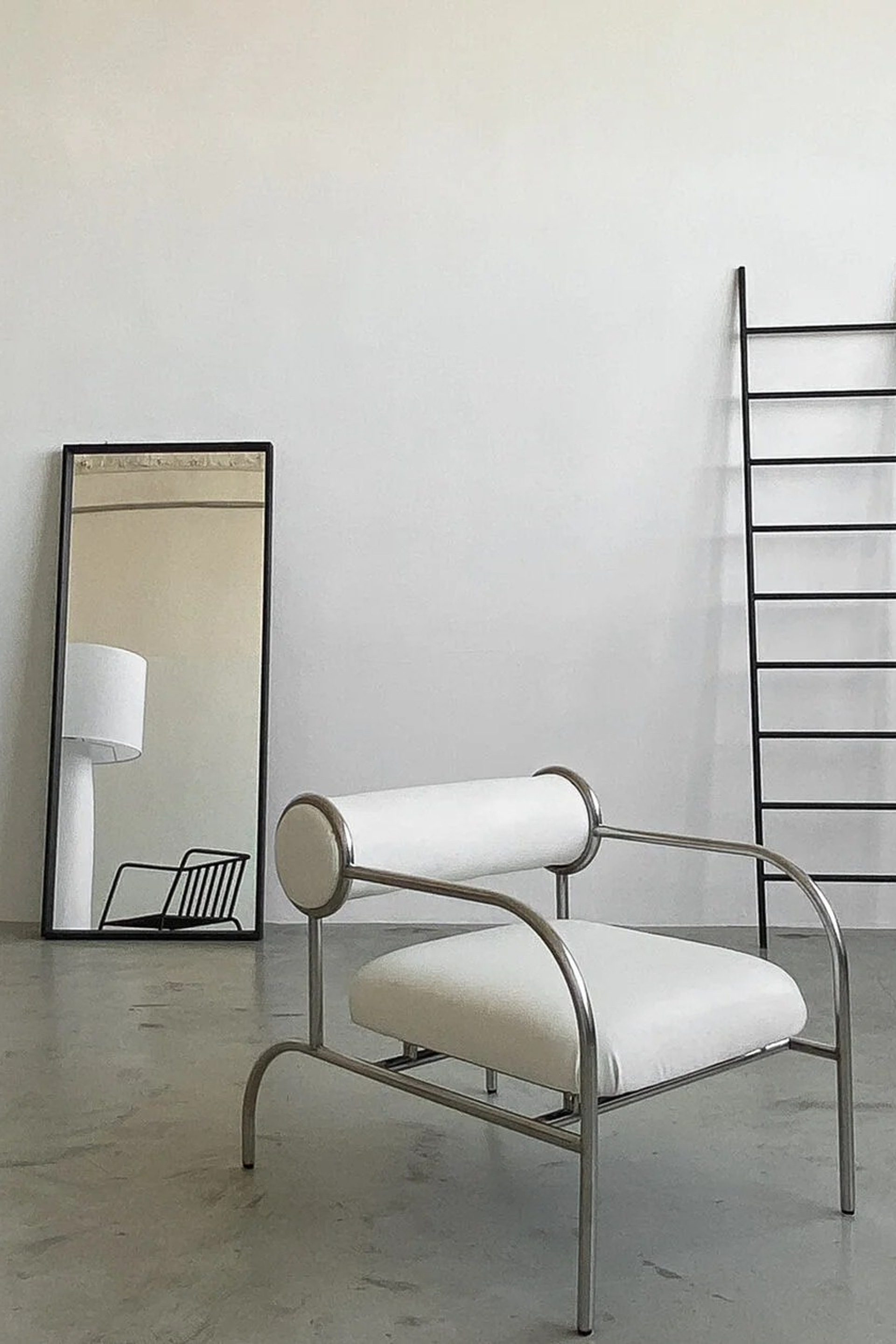 Студия Base — Зал MUSE для предметной съемки Москва|Sale Easy