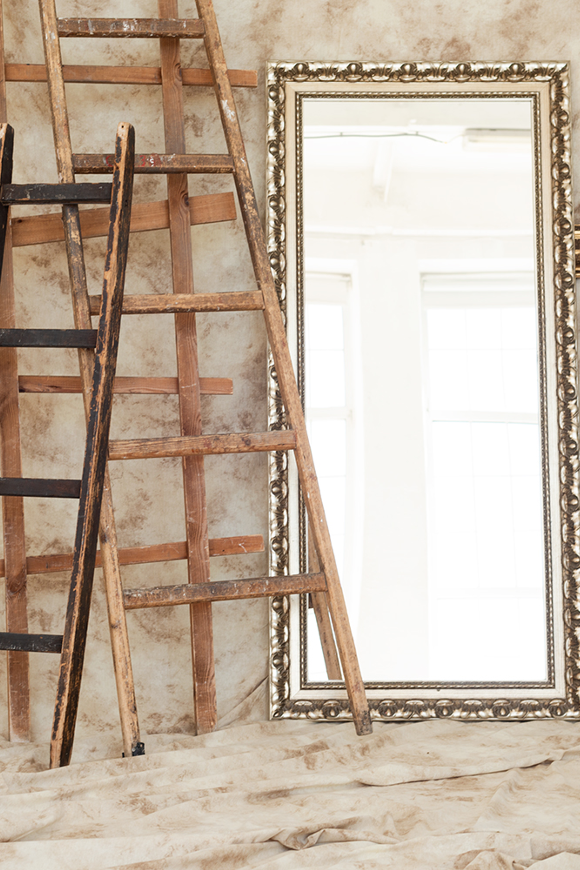 Студия для предметной съемки CROSS — Салют Москва | Sale Easy