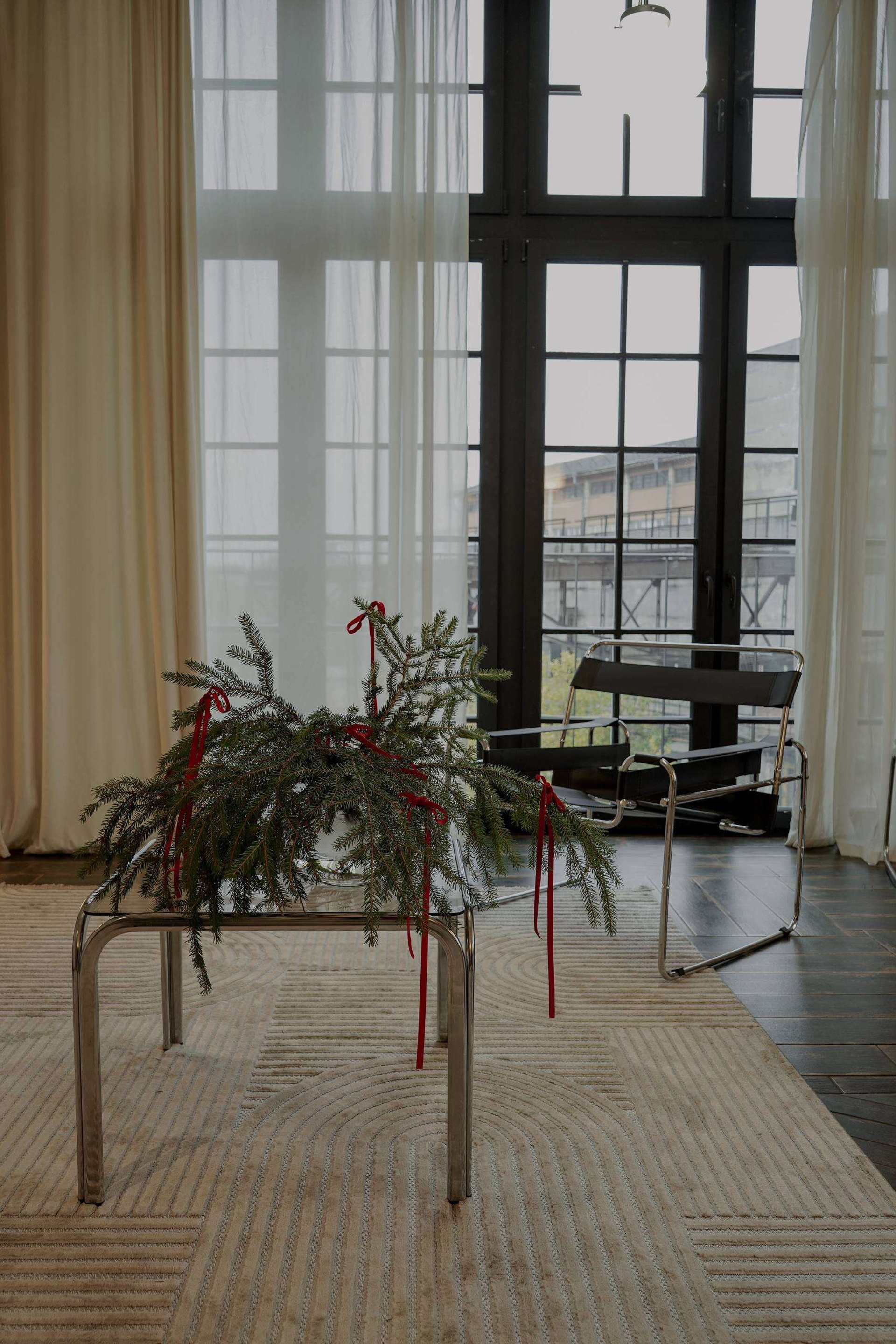 Студия LEONA — зал LIGHT-100 для предм. съемки С.-Пб|Sale Easy