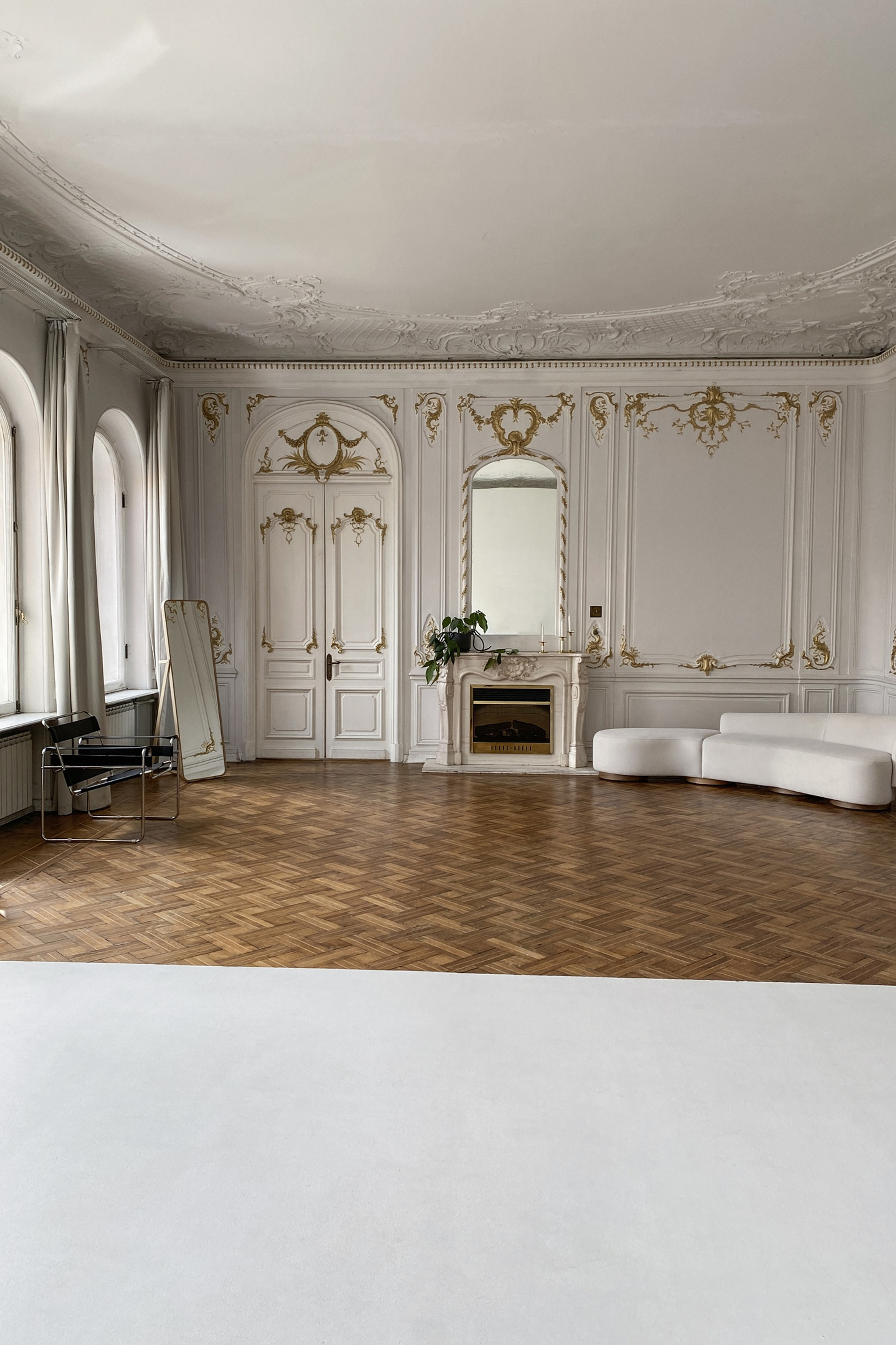 Студия BEDFORD STUDIO — зал C для предм. съемки С.-Пб|Sale Easy