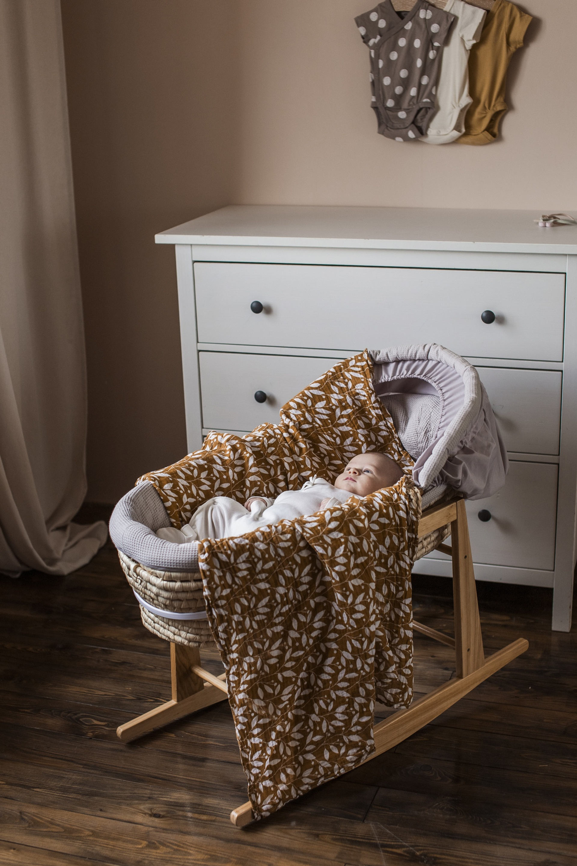 Студия Unica — Зал «Mom» для предметной съемки  Новосибирск