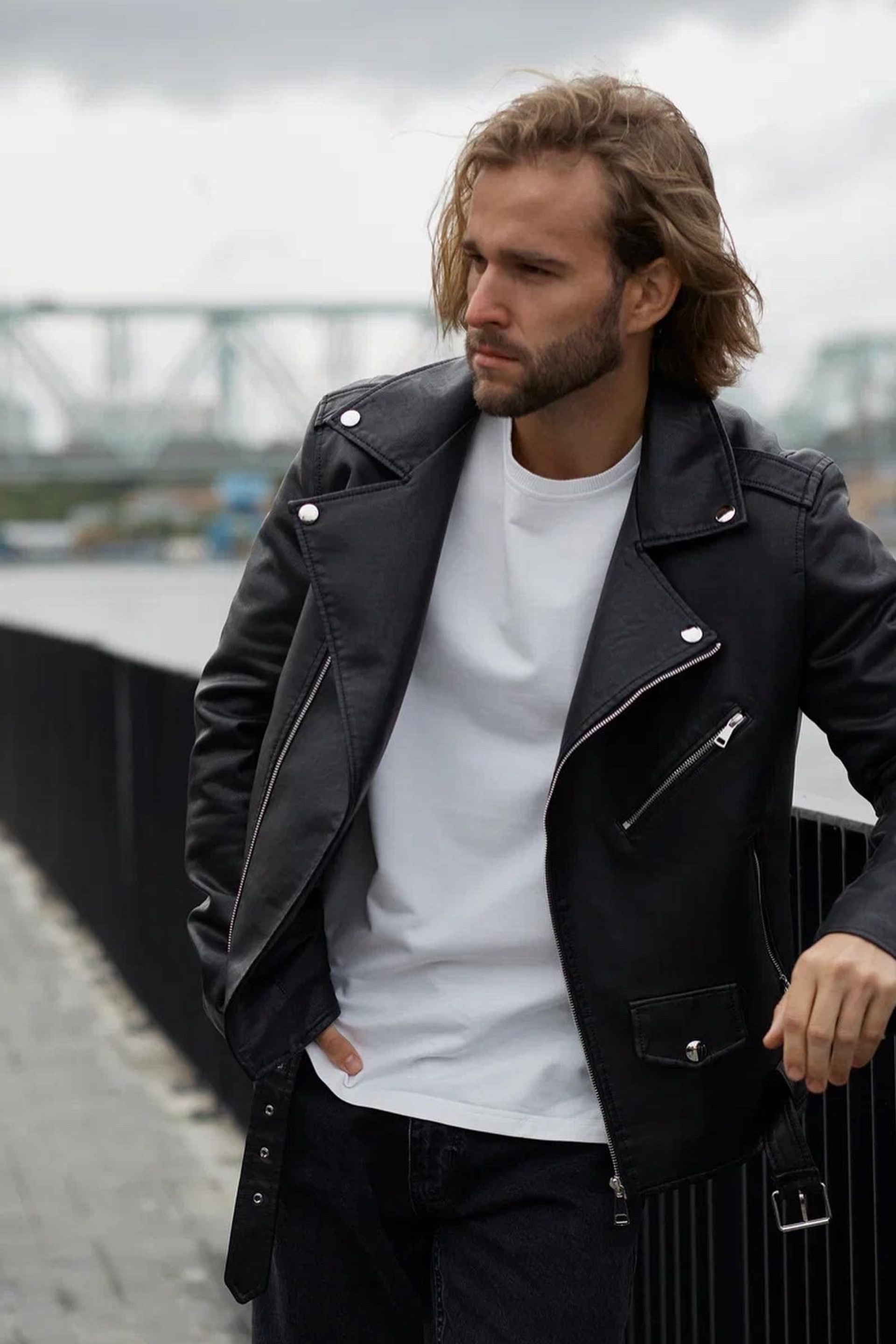 Модель для предметной съемки Вадим id 10548 Москва| Sale Easy