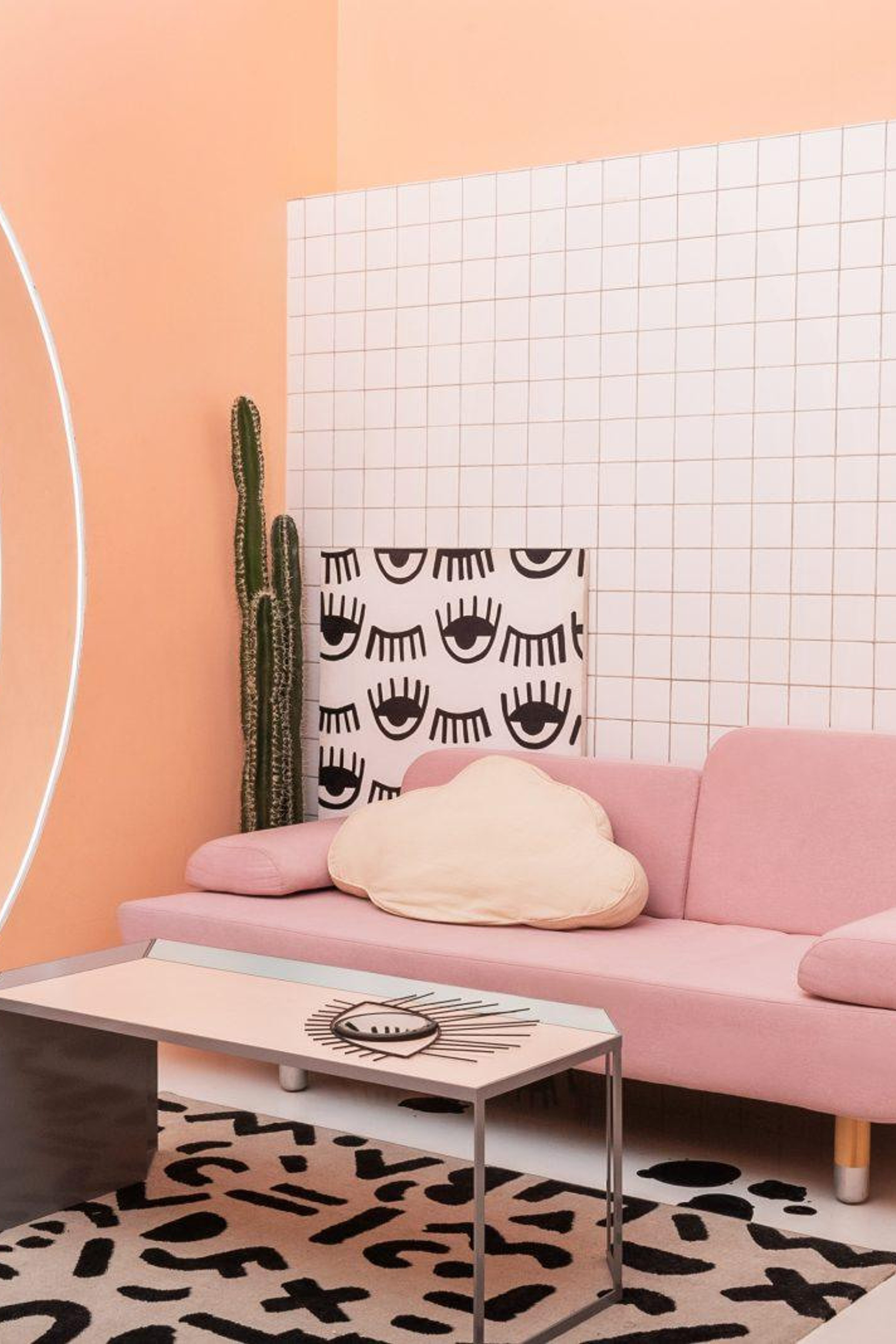 Студия VANGUARD STUDIO — зал Мемфис для предм. съемки С.-Пб|Sale Easy