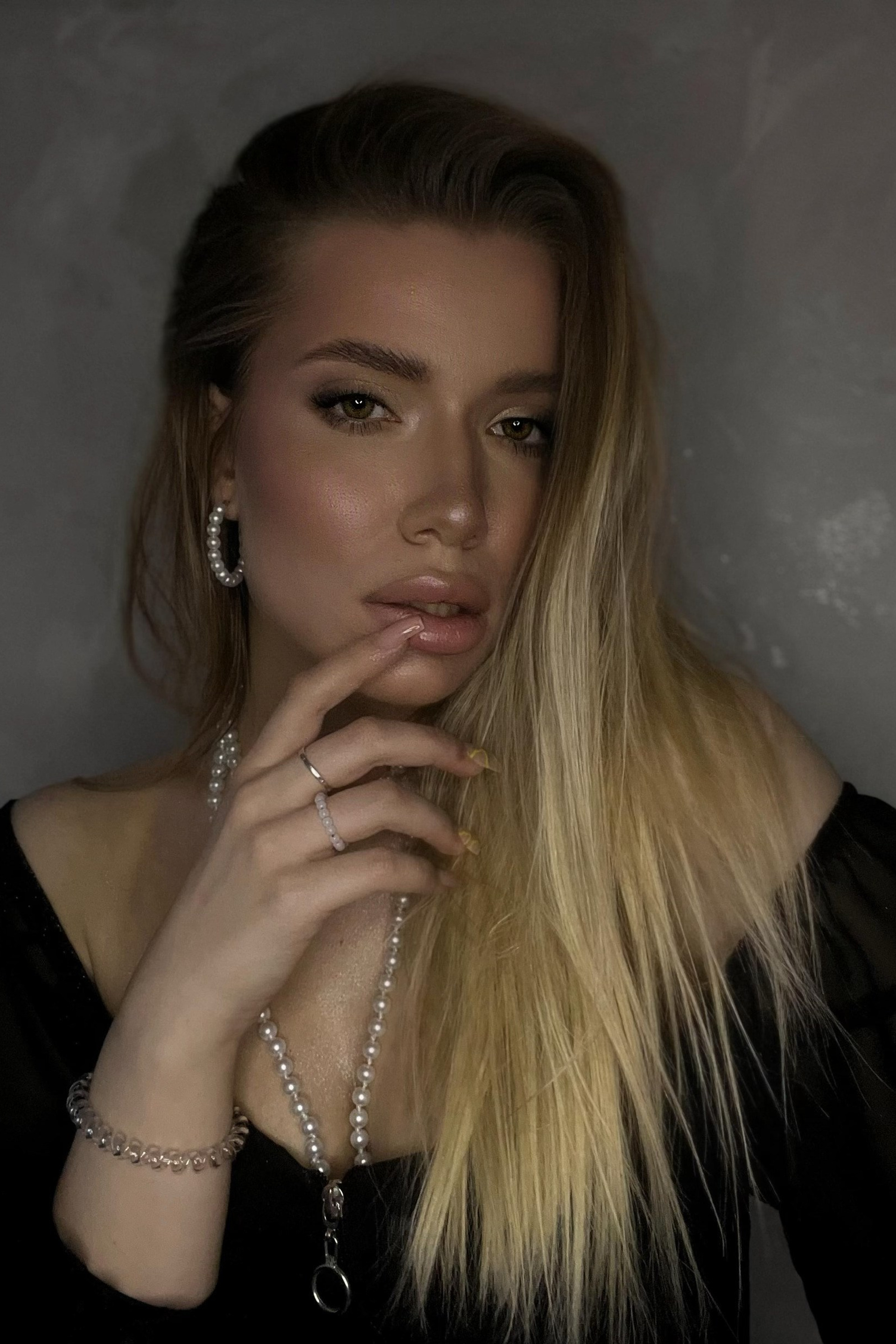 Модель для предметной съемки Анна Ц. Н.Н.| Sale Easy