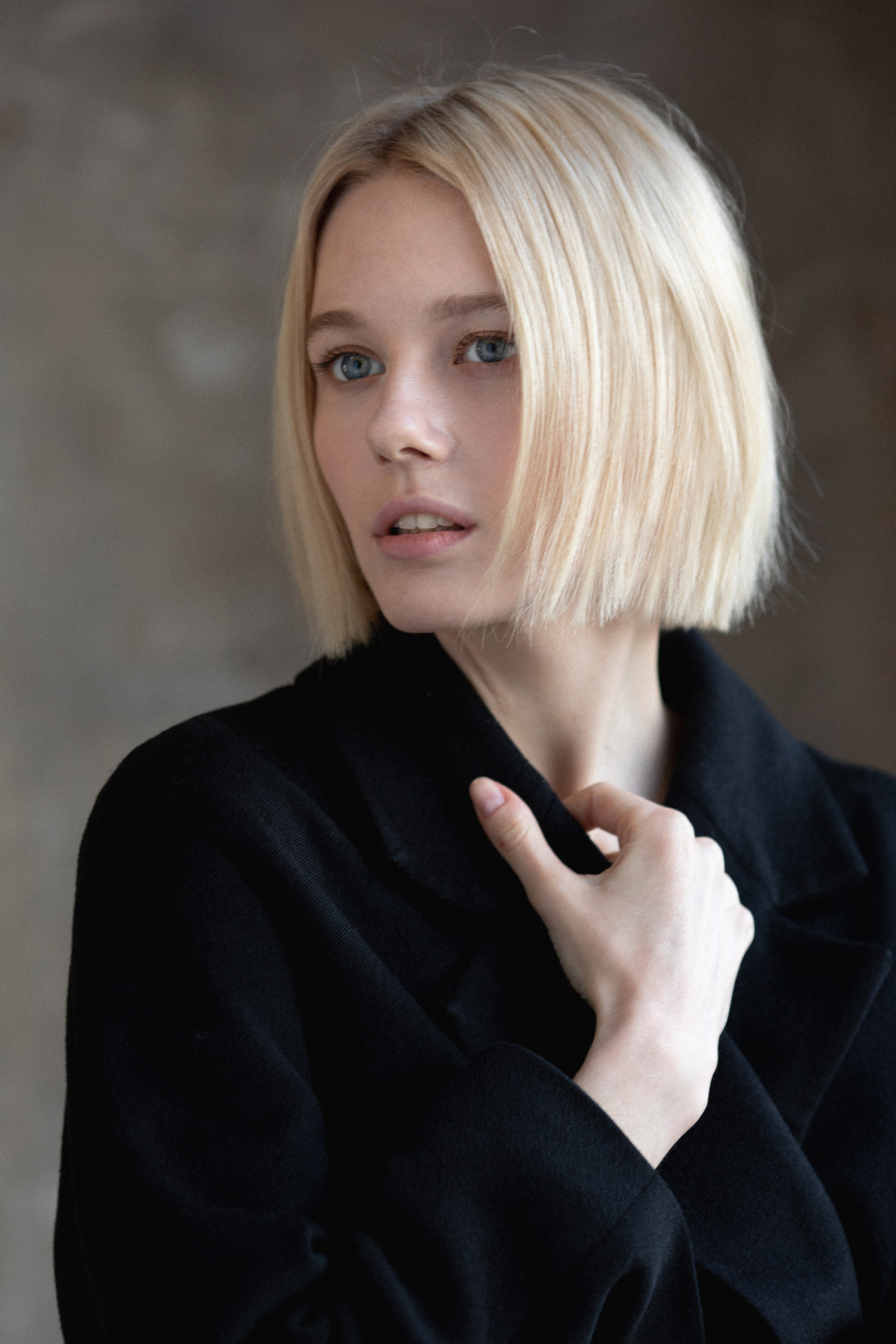 Модель для предметной съемки Александра А Москва| Sale Easy