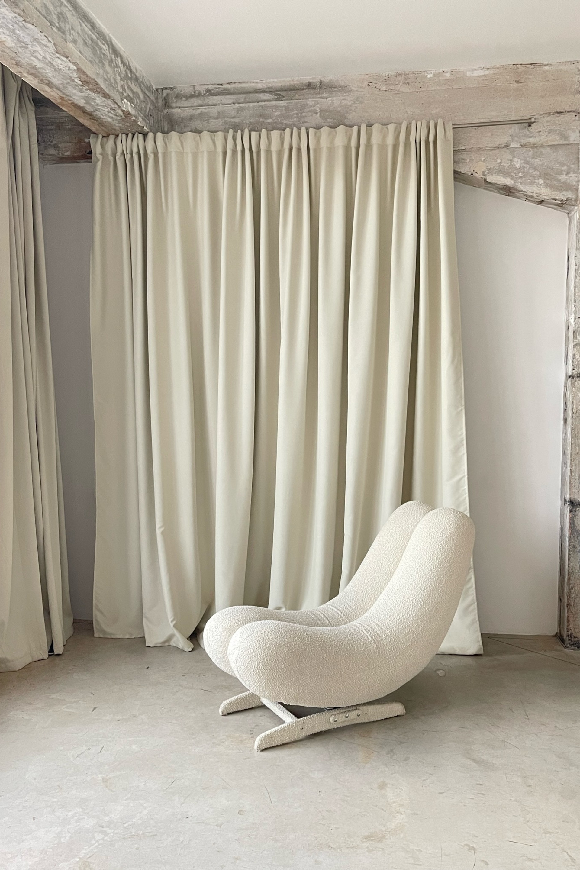 Студия UNITY STUDIO — зал Интерьер для предм. съемки С.-Пб|Sale Easy