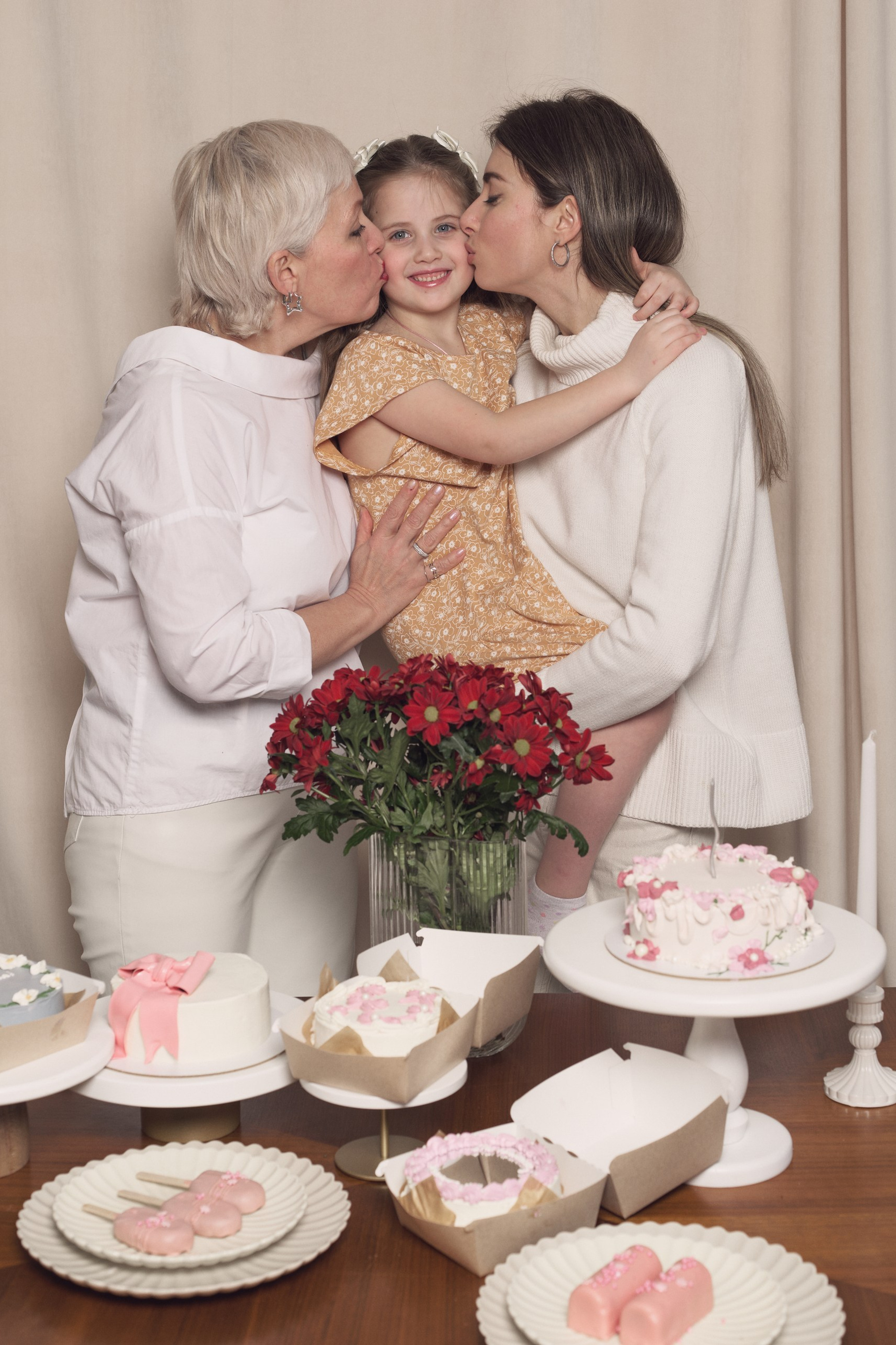 Модель для предметной съемки Арина id 25 745 НН|Sale Easy