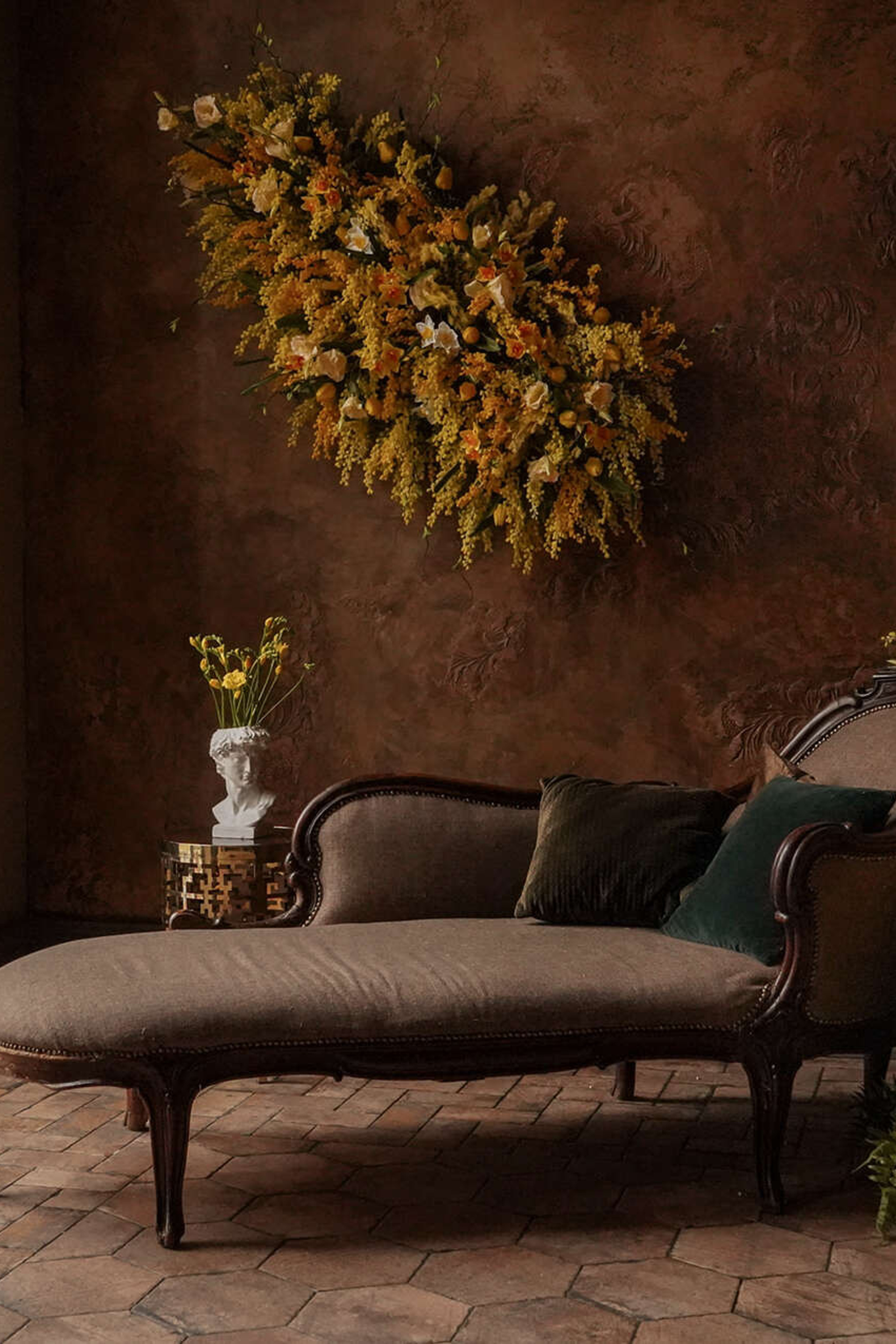 Студия LEONA — зал ITALY для предм. съемки С.-Пб|Sale Easy