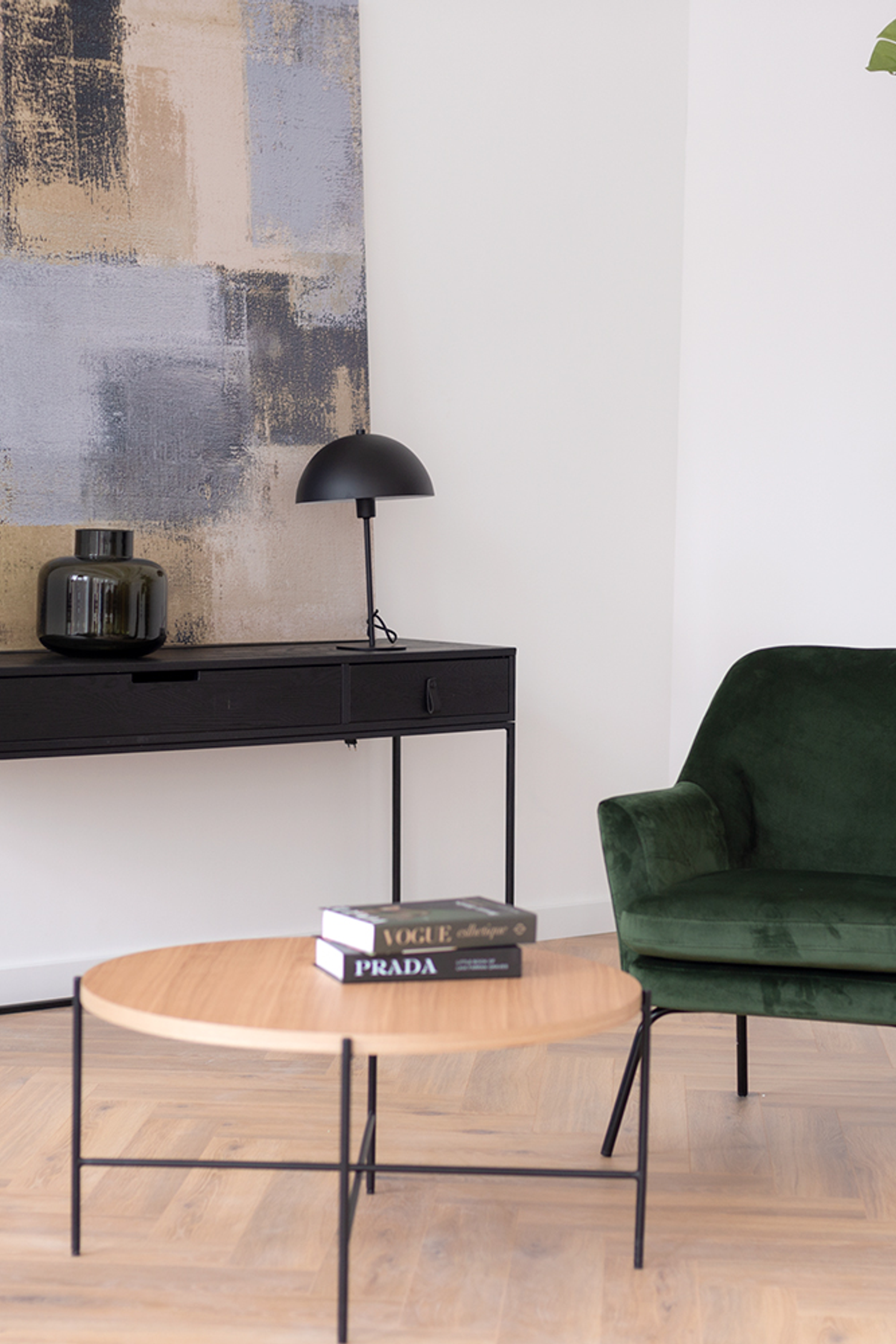 CROSS   — Room № 203