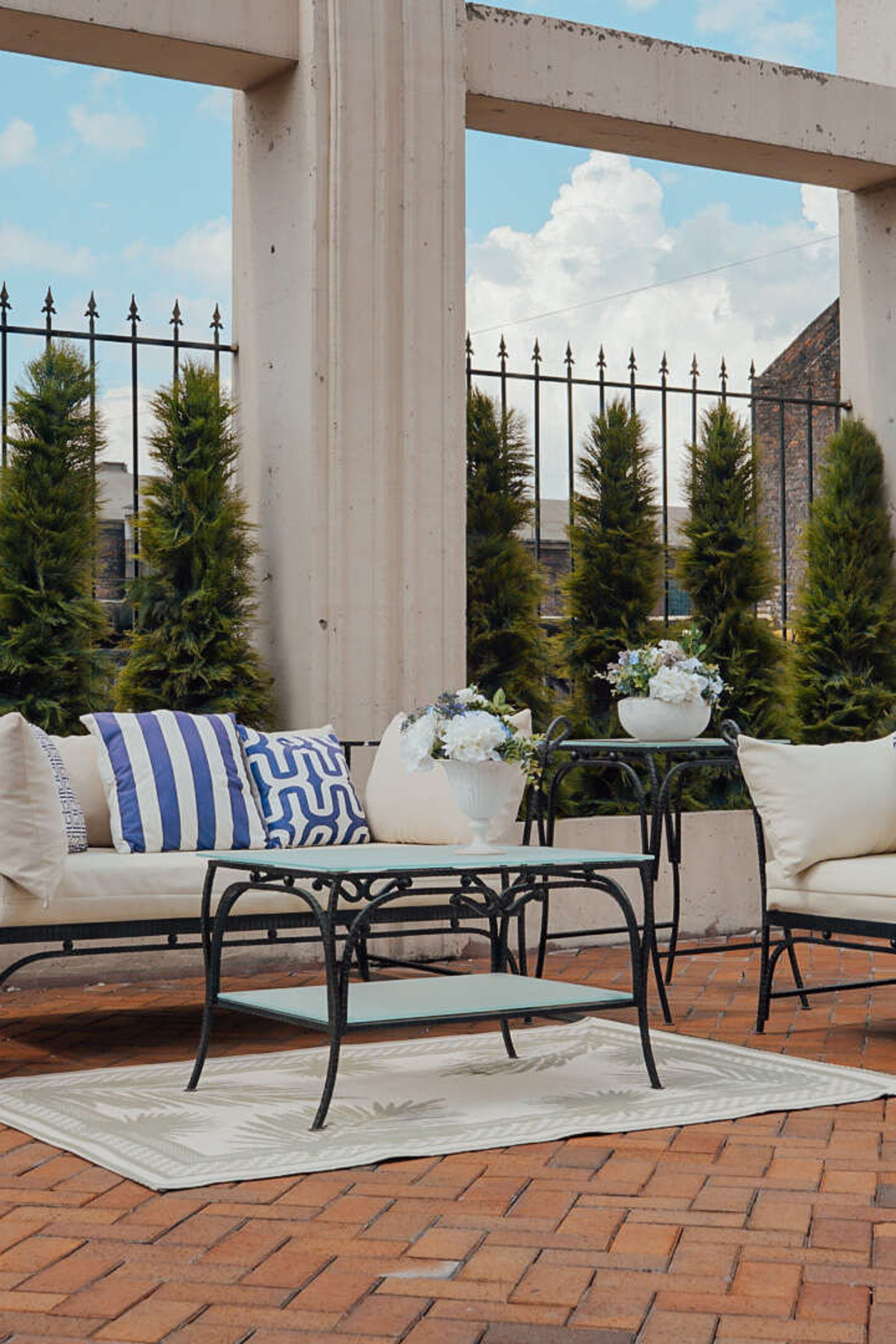 LEONA — зал АПАРТАМЕНТЫ С ВАННОЙ для предм. съемки С.-Пб|Sale Easy