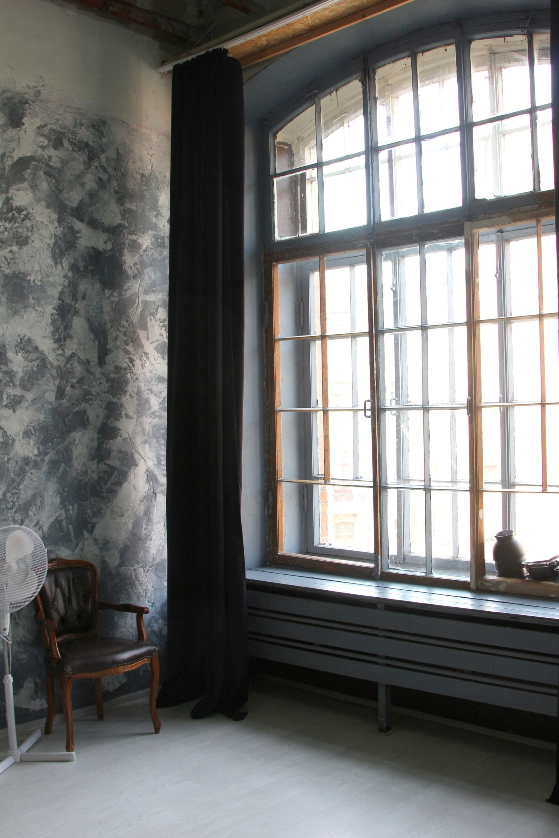 Студия PROSVET — зал Fashion для предм. съемки С.-Пб|Sale Easy