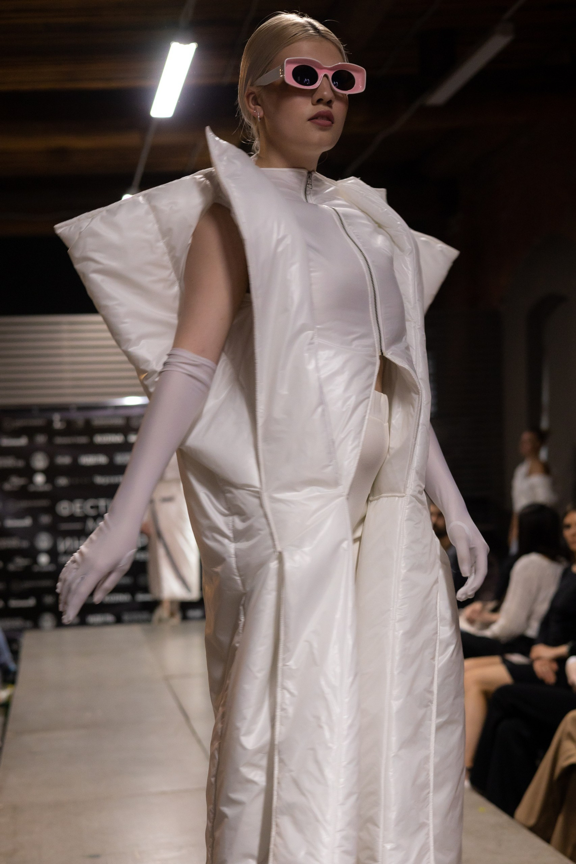 Модель для предметной съемки Елизаета Т. Казань| Sale Easy