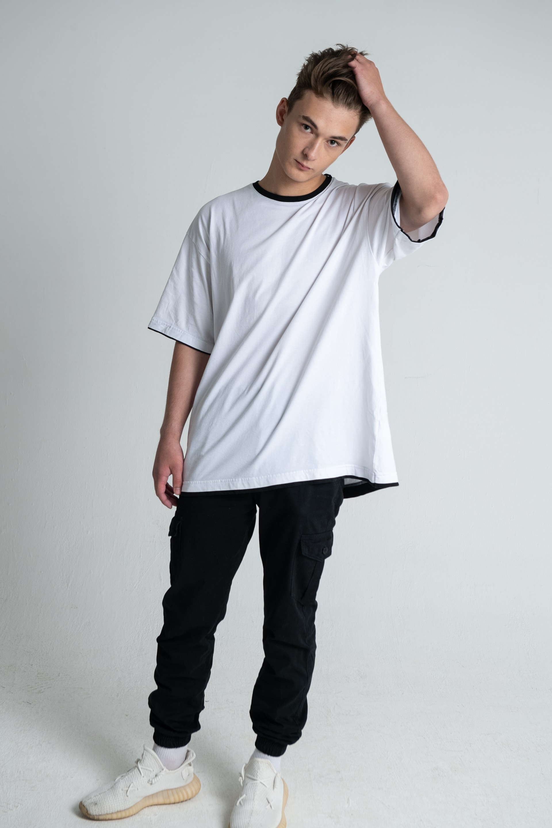 Модель для предметной съемки Александр Б Москва | Sale Easy