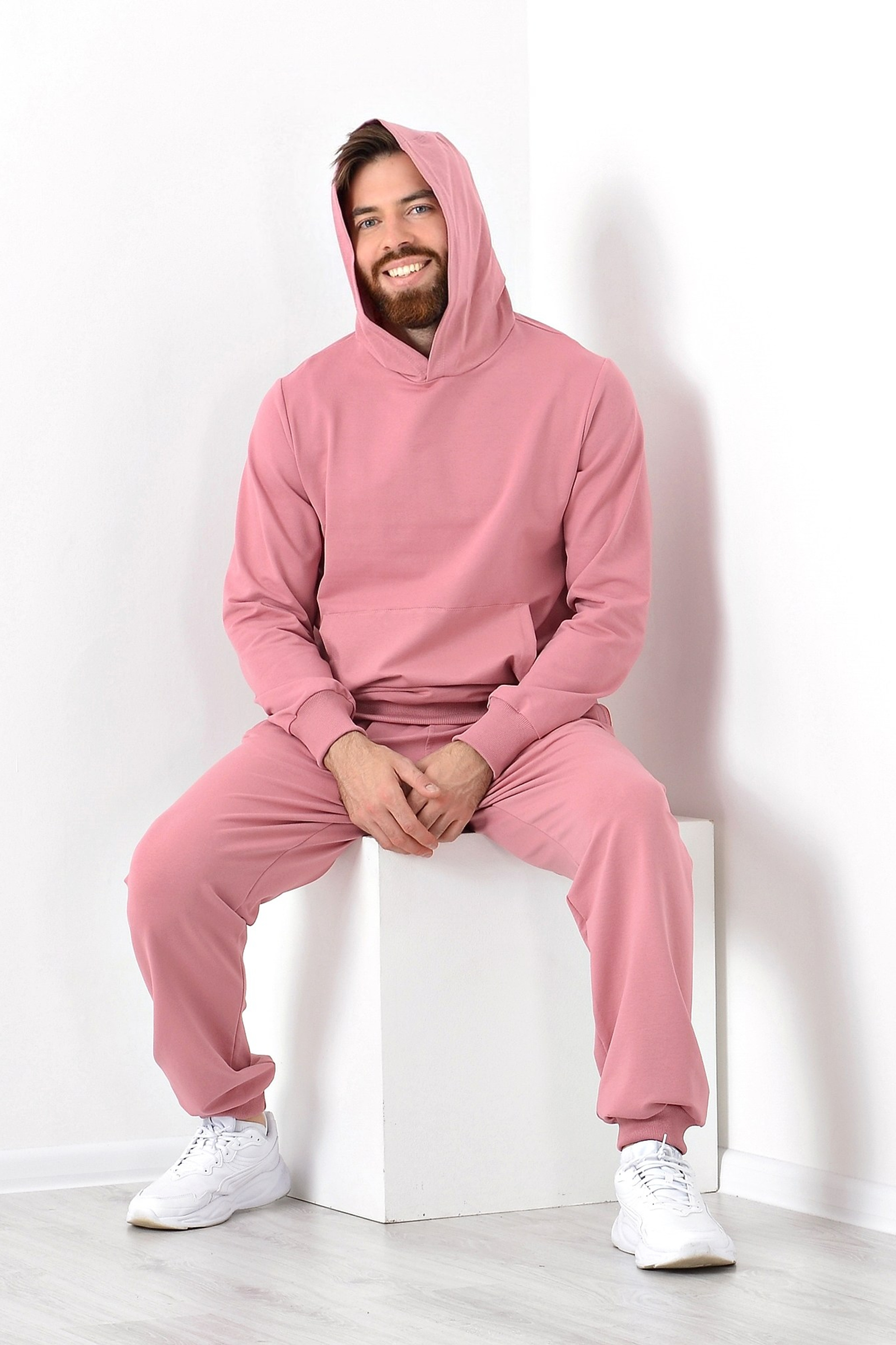 Модель для предметной съемки Евгений id 11156 Москва| Sale Easy