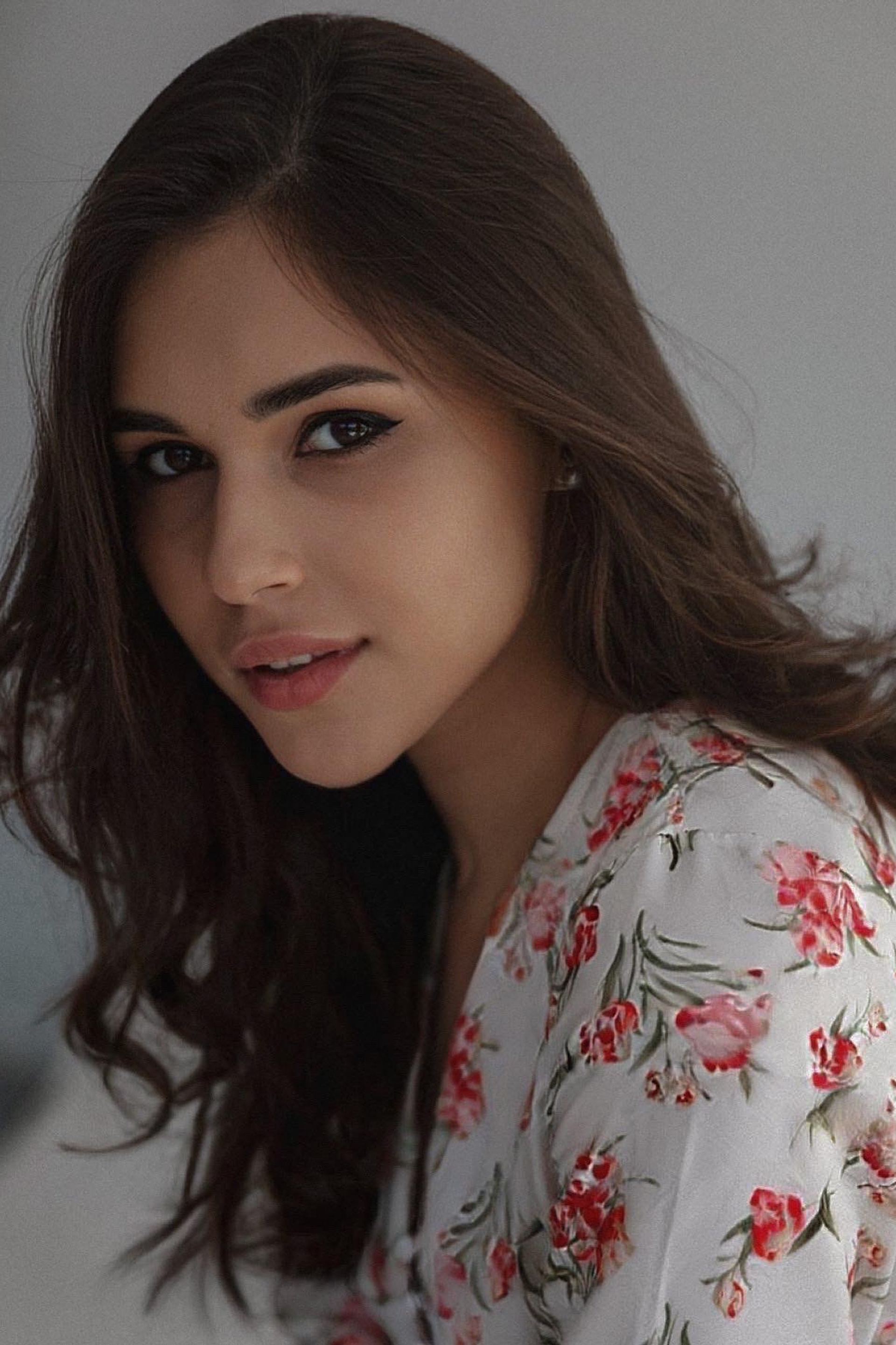 Модель для предметной съемки Карина З. Москва| Sale Easy