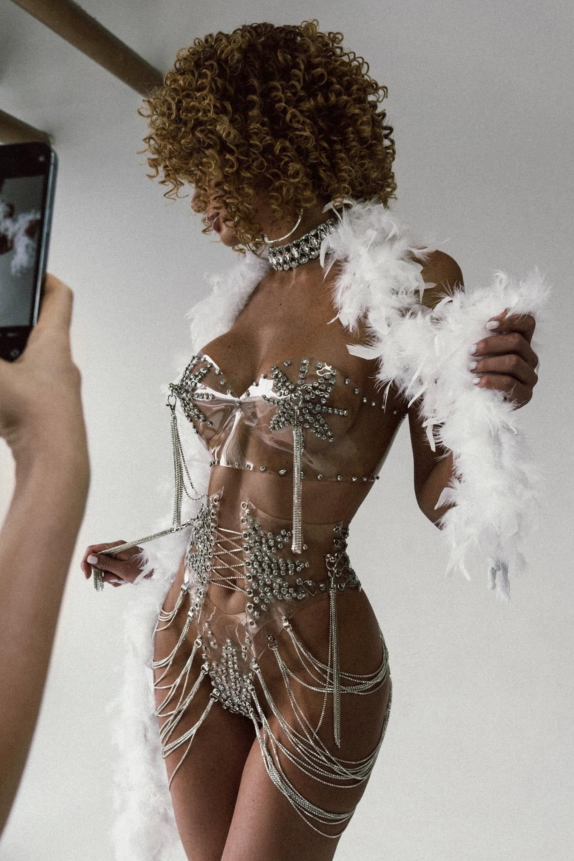 Модель для предметной съемки москвичка вероника| Sale Easy