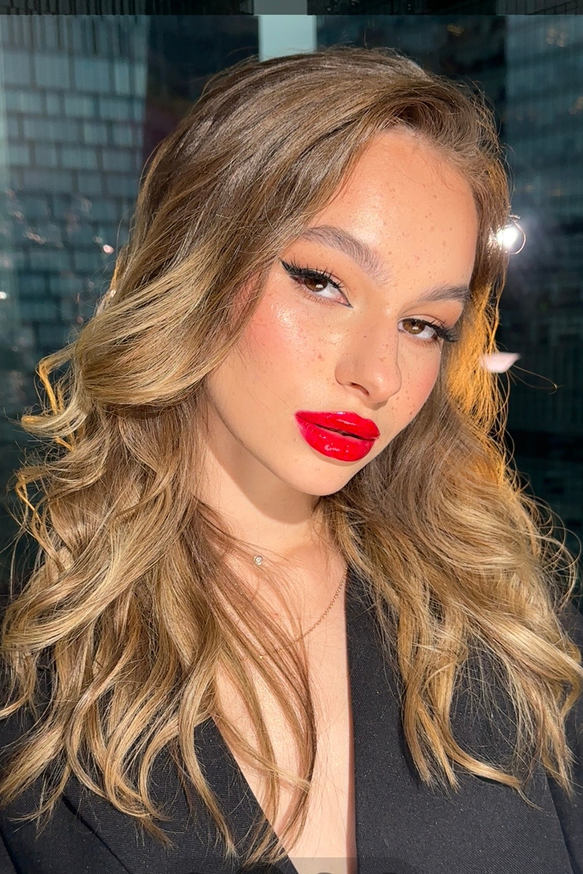 Модель для предметной съемки Анастасия Ж. С.-Пб| Sale Easy